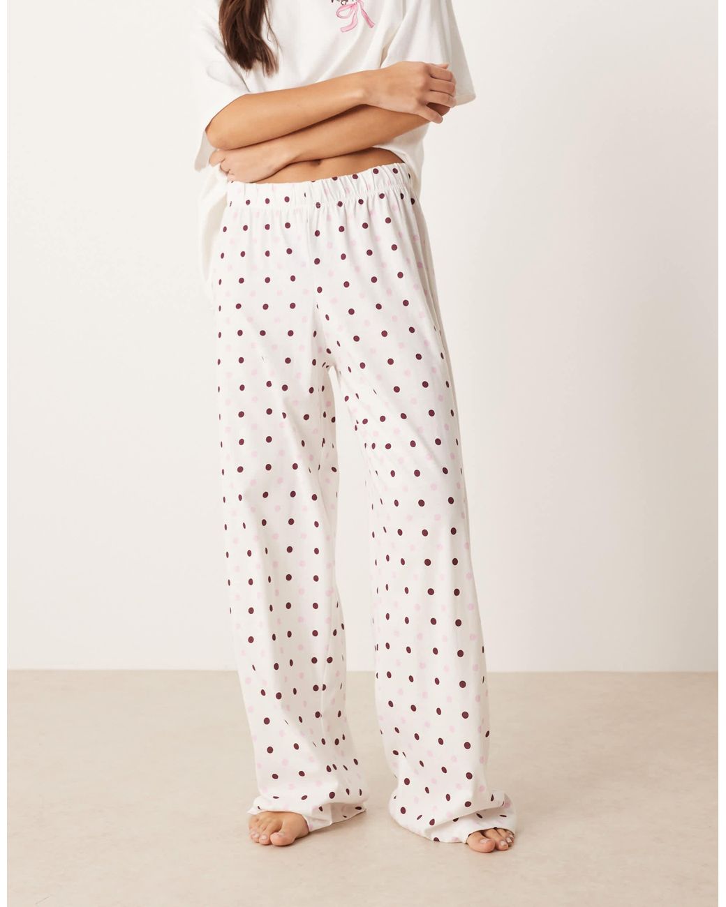 ASOS Natural – pyjama aus jersey, bestehend aus oversize-t-shirt mit "girls night"-motivprint und weit geschnittener hose