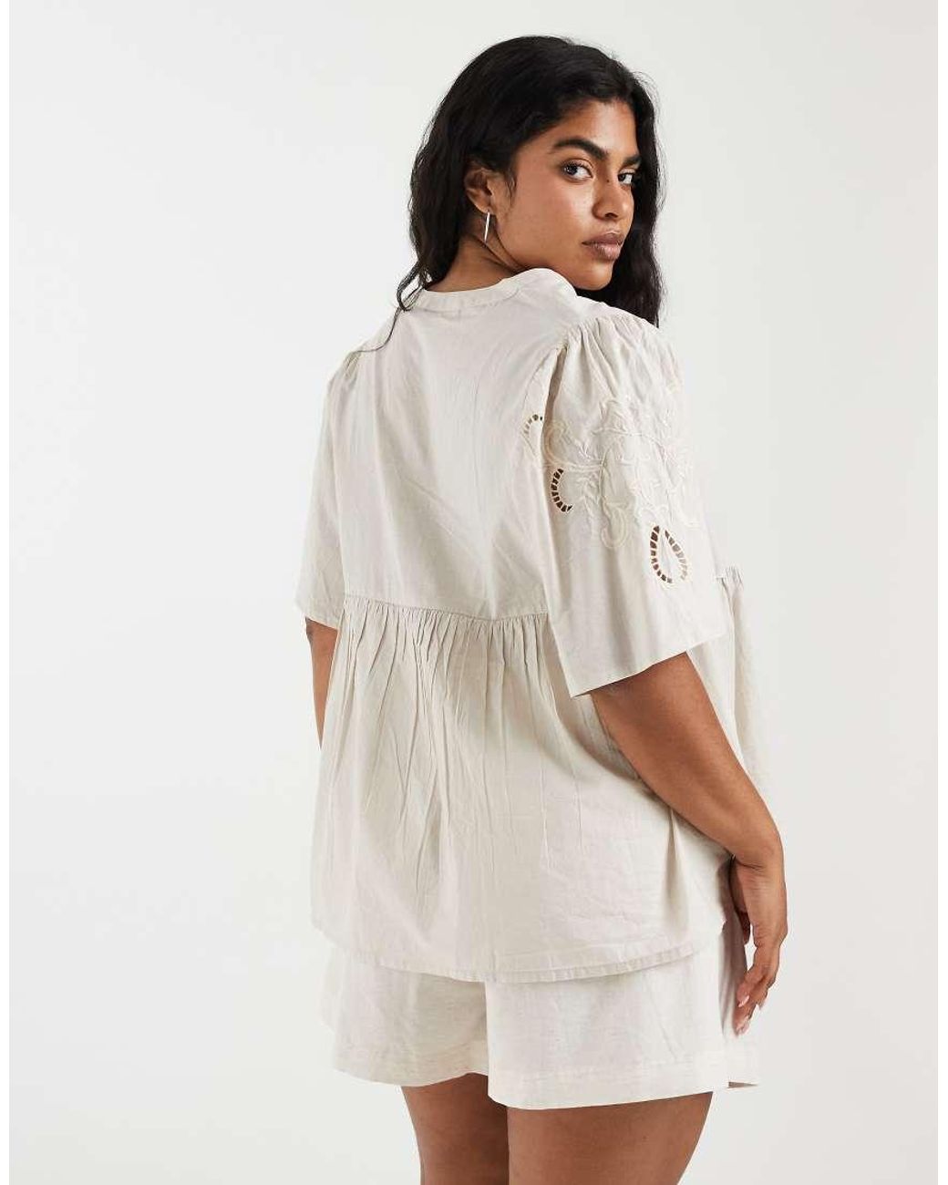 ONLY White Embroidered V-neck Blouse