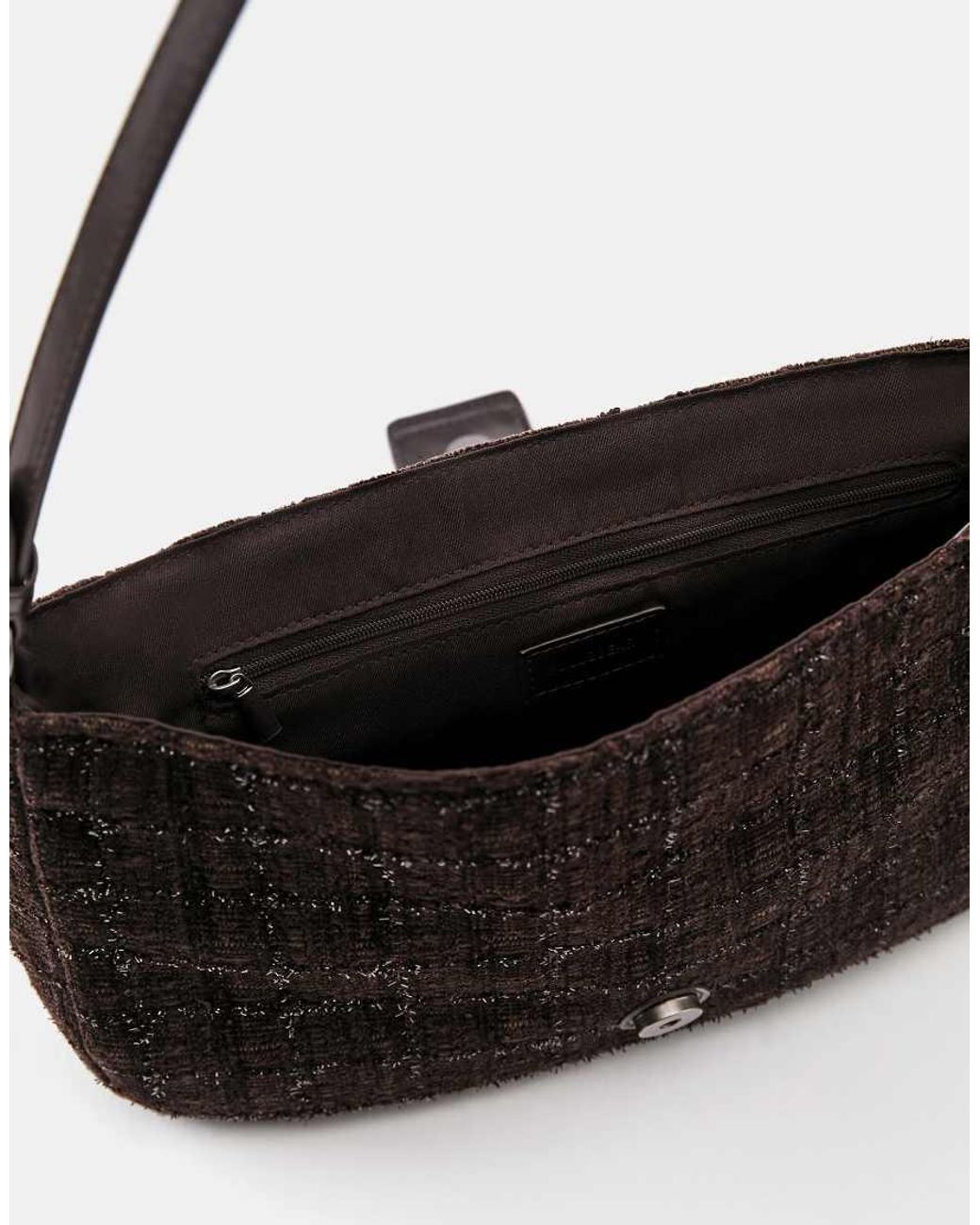 Borsa Da Spalla Testurizzata di Pull&Bear in Black