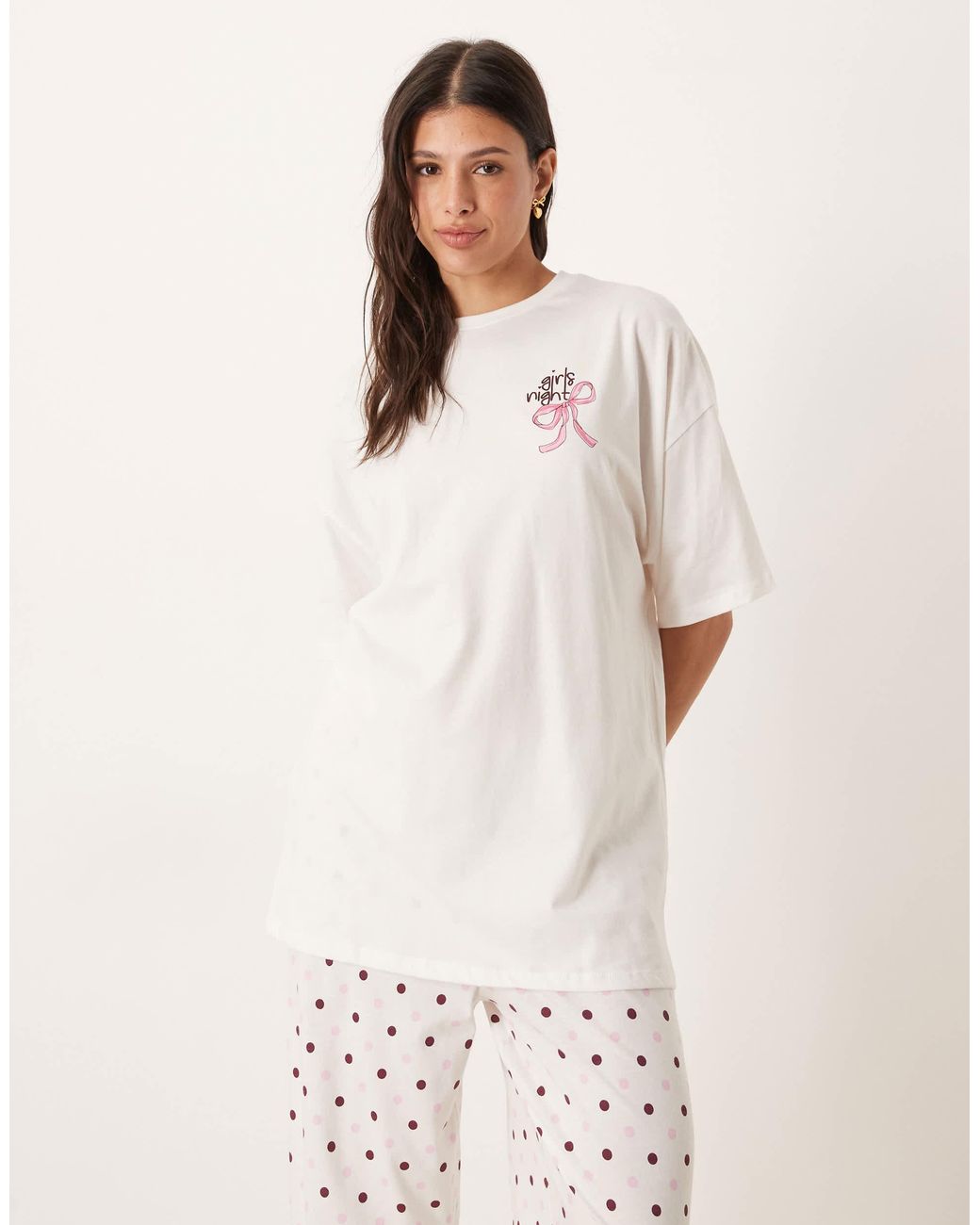 ASOS White Asos design tall – pyjama-set bestehend aus oversize-t-shirt mit "girls night"-print und weit geschnittener hose