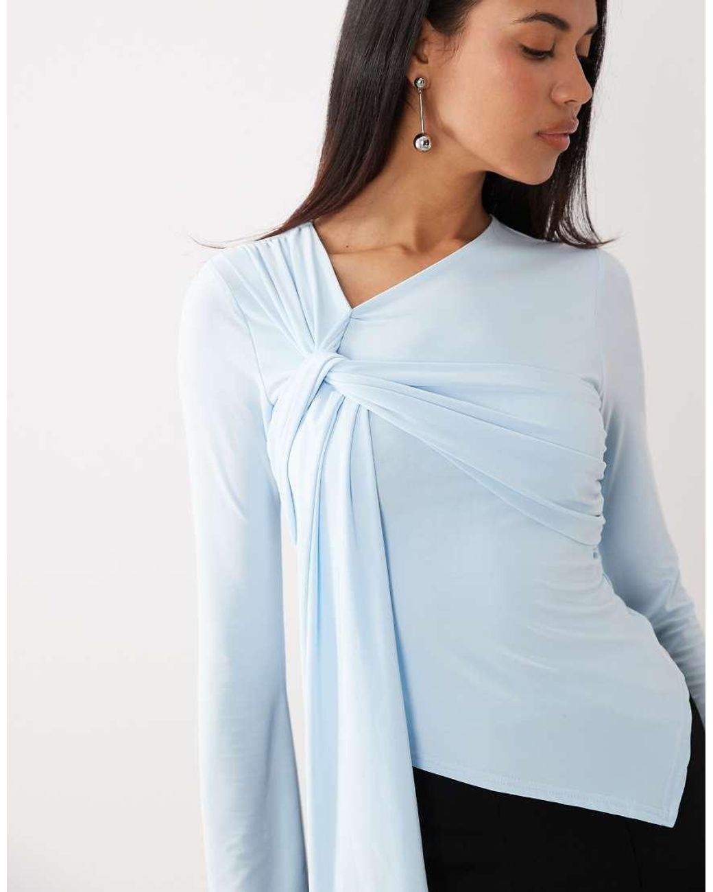 Kaiia Exclusives in het White