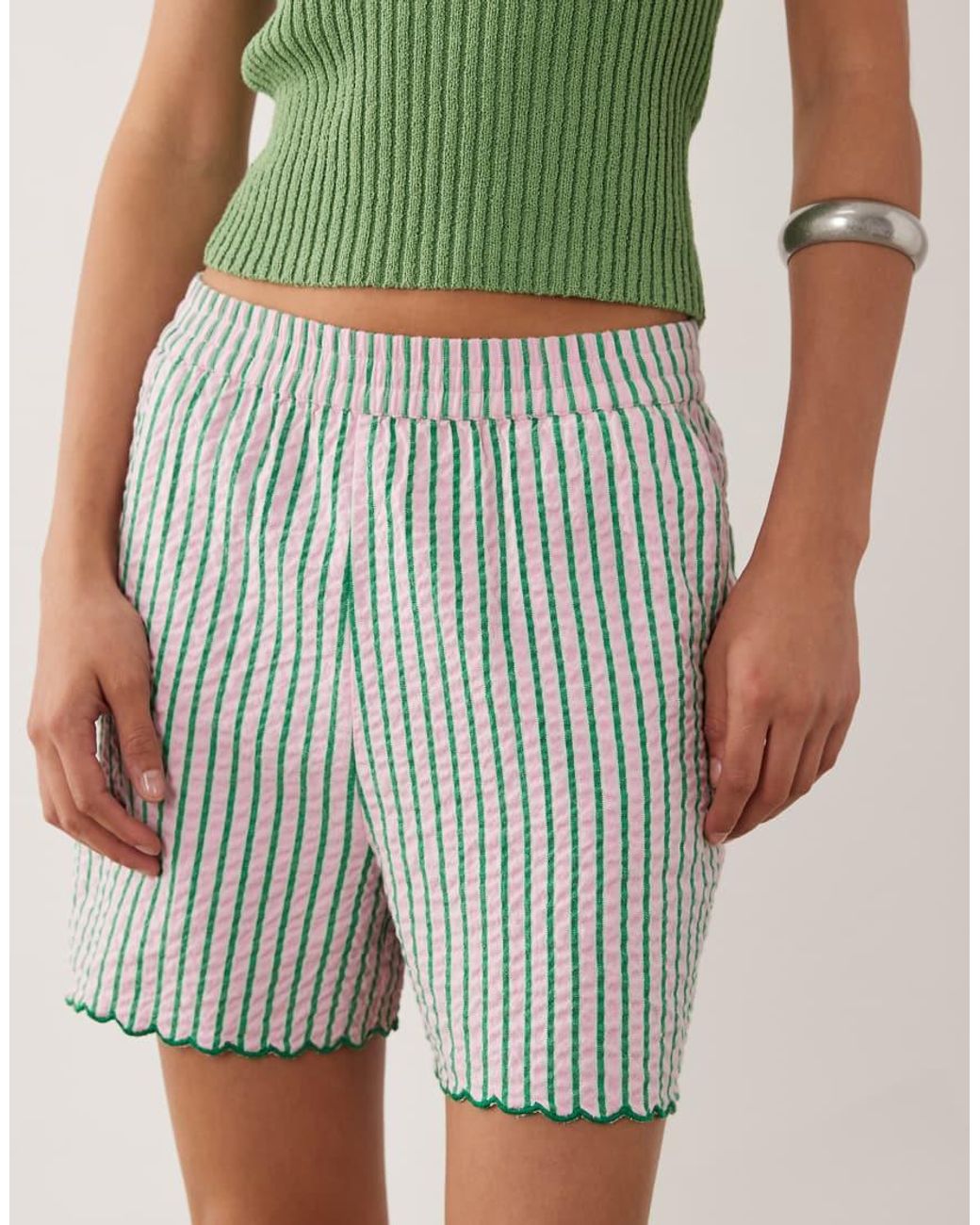 New Look Green Stripe Scallop Hem Short