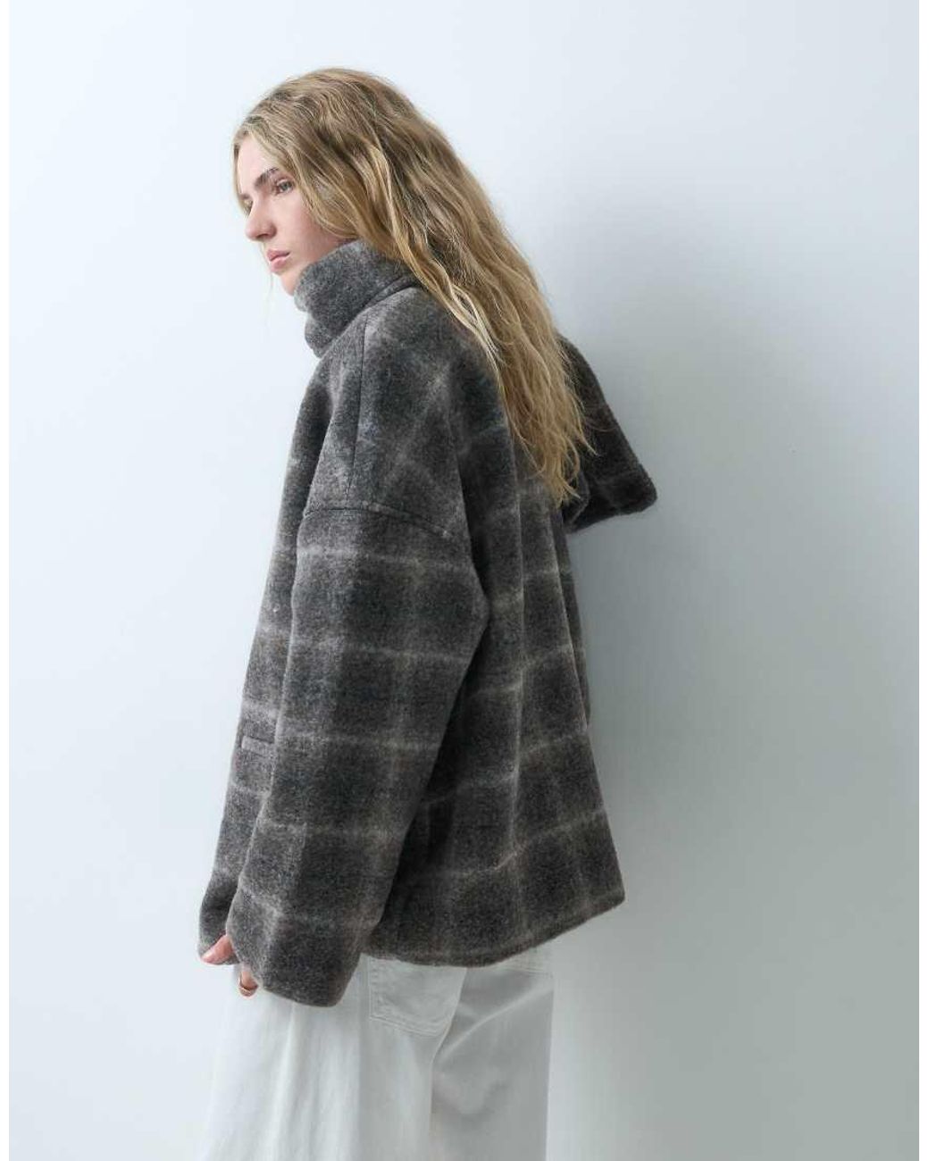 Object Gray Premium Short Wool-Blend Coat With Detachable Scarf