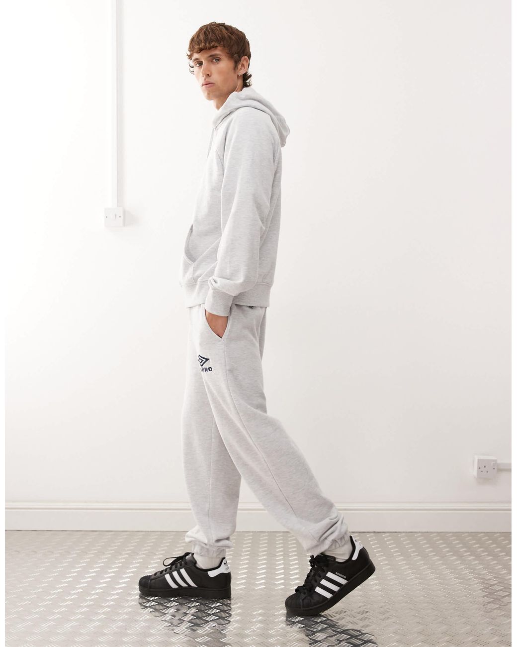 Pantalon Umbro pour homme en coloris Gray