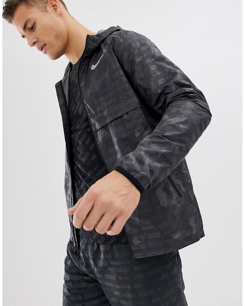 Nike Just Do It - Reflektierende Jacke in schwarzem Military-Muster,  AH5987-010 in Schwarz für Herren | Lyst AT