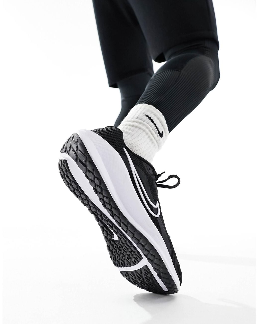 Nike Black Downshifter 13 Trainers for men