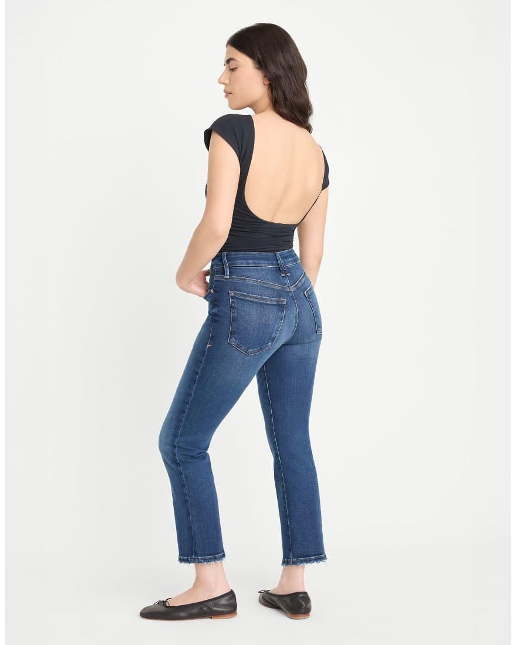 GOOD AMERICAN Blue Petite Soft Tech Good Straight Leg Jeans