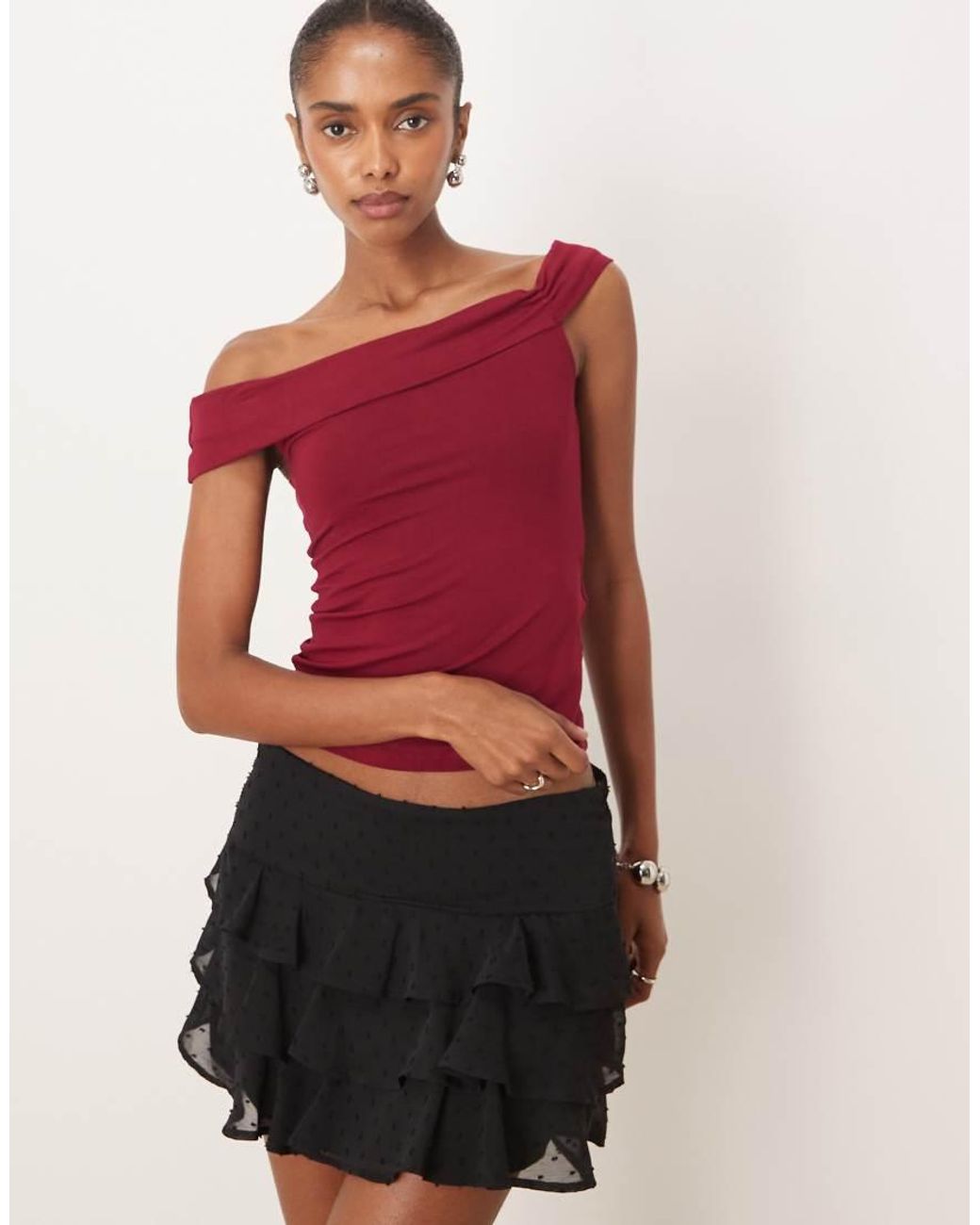 Motel Cutbe One Shoulder Twist Topin -red