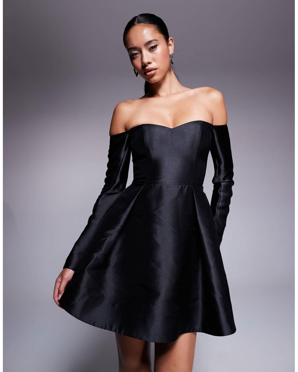 Robe courte structurée Forever New en coloris Black