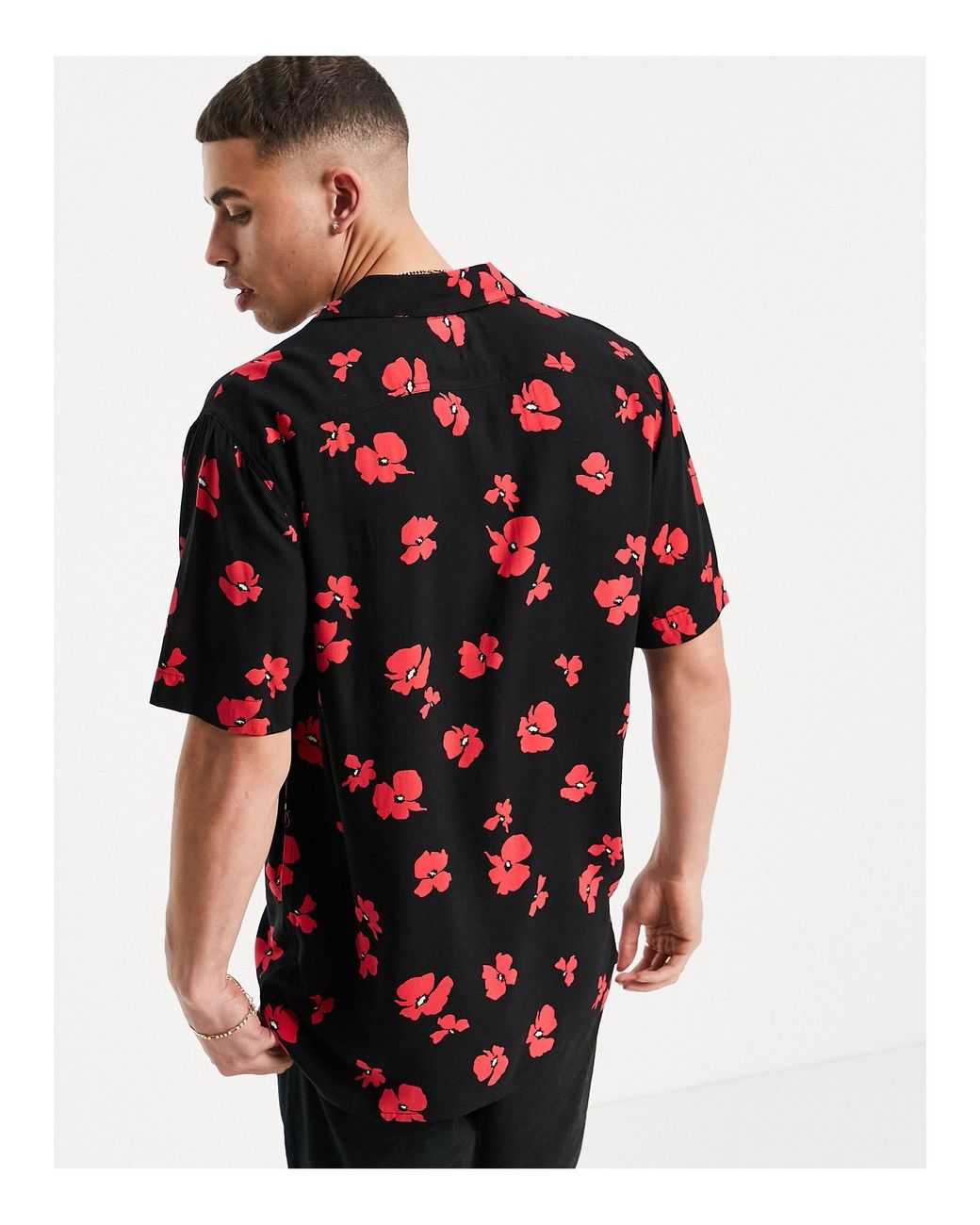 Camisa negra técnica con estampado floral rojo Hollister de hombre de color  Negro | Lyst