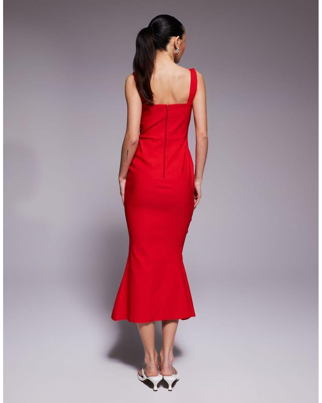 Vestido Midi Sin Mangas De Corte Sirena Con Escote Cuadrado De Bengalina De Vesper Petite de color Red