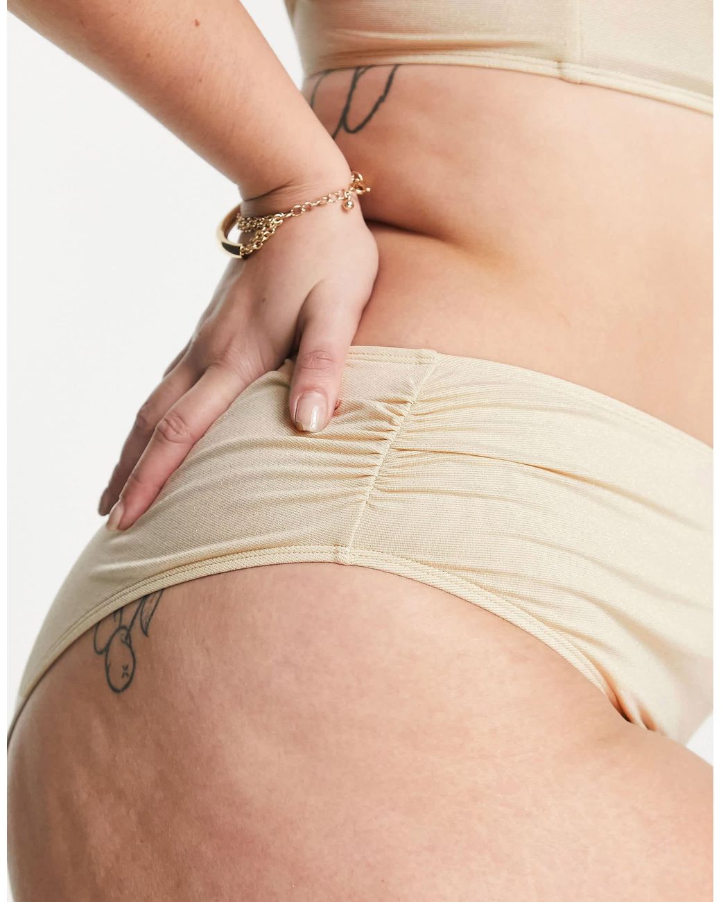 Plus - bas Ivory Rose en coloris Natural