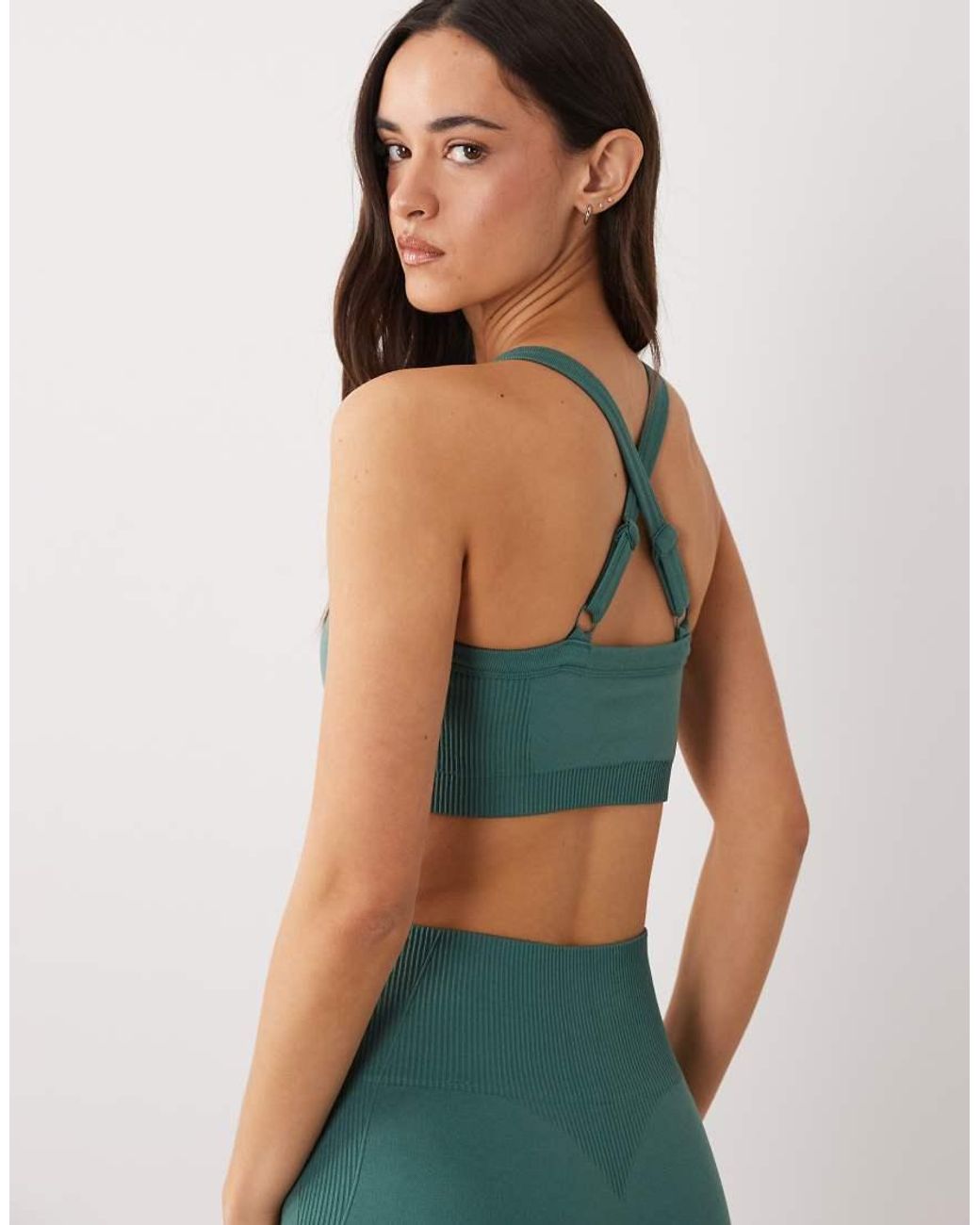 4505 Green Sculpting Seamless Strappy Push Up Sports Bra With Removable Padding