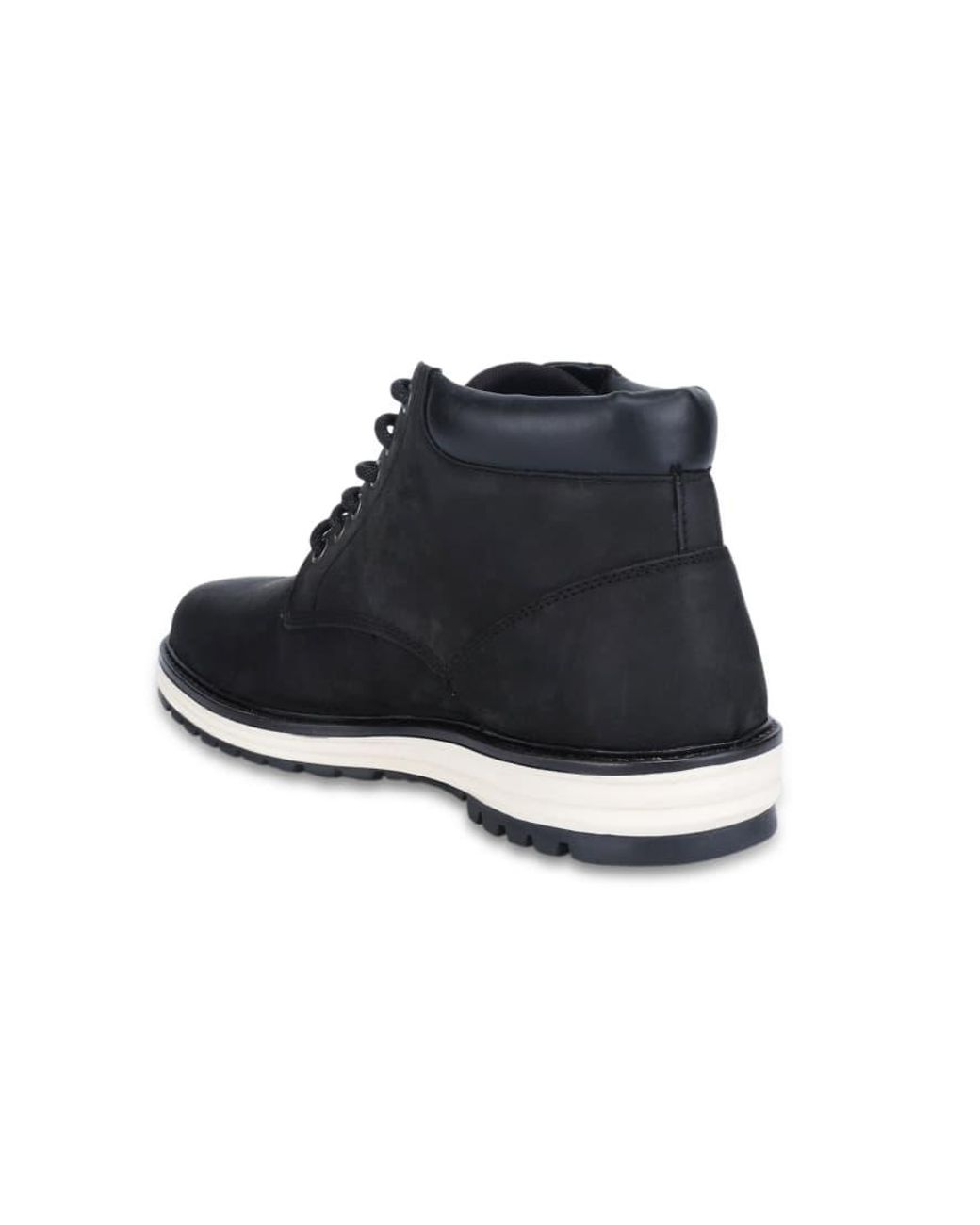 Thomas Crick Black Wells Leather Chukka Lace-Up Boots for men