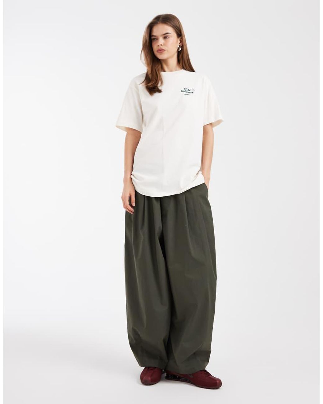 Nike White Oversized Boxy Graphic T-Shirt