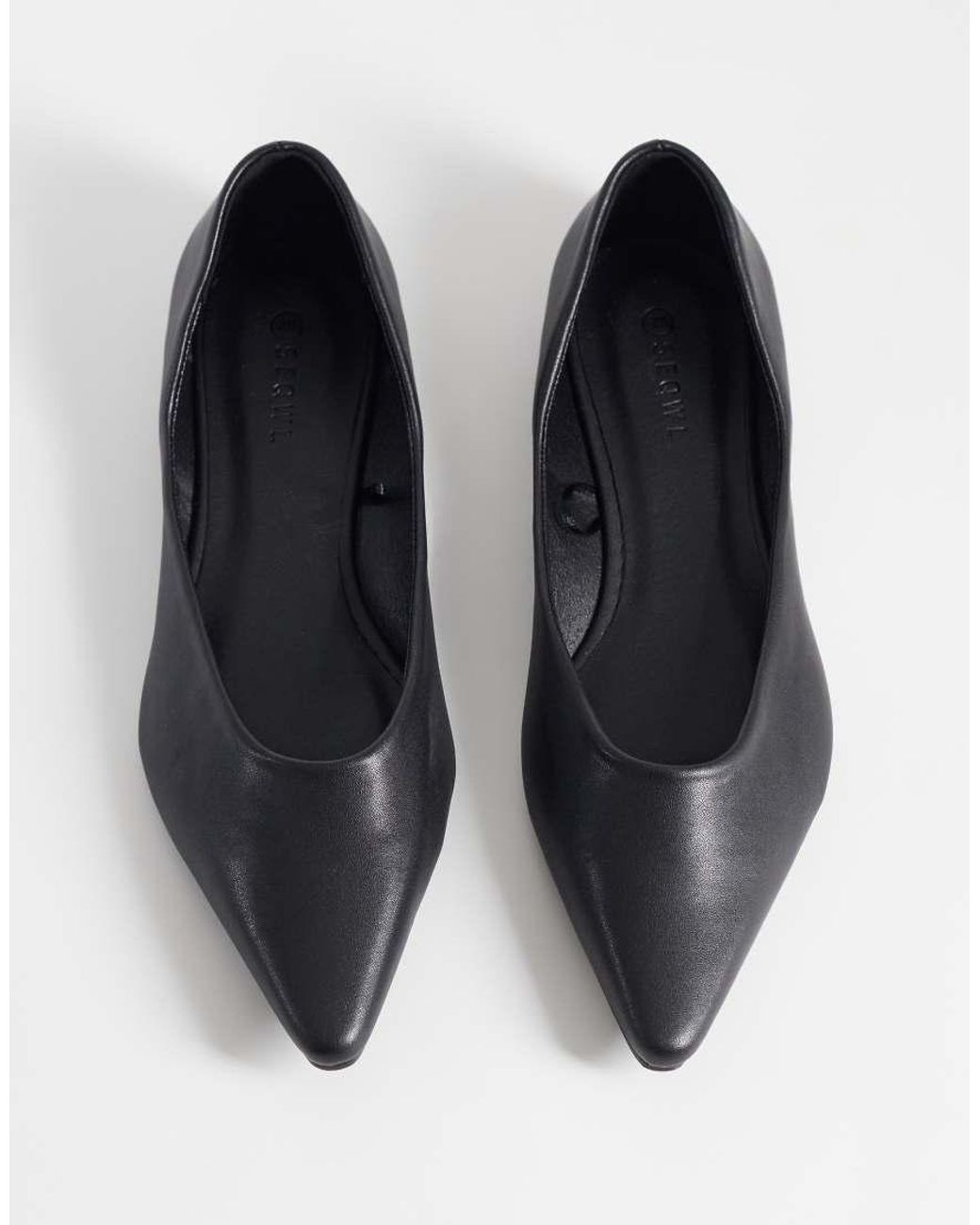 SEQWL Wide Fit White Scar Pointed Ballet Flats