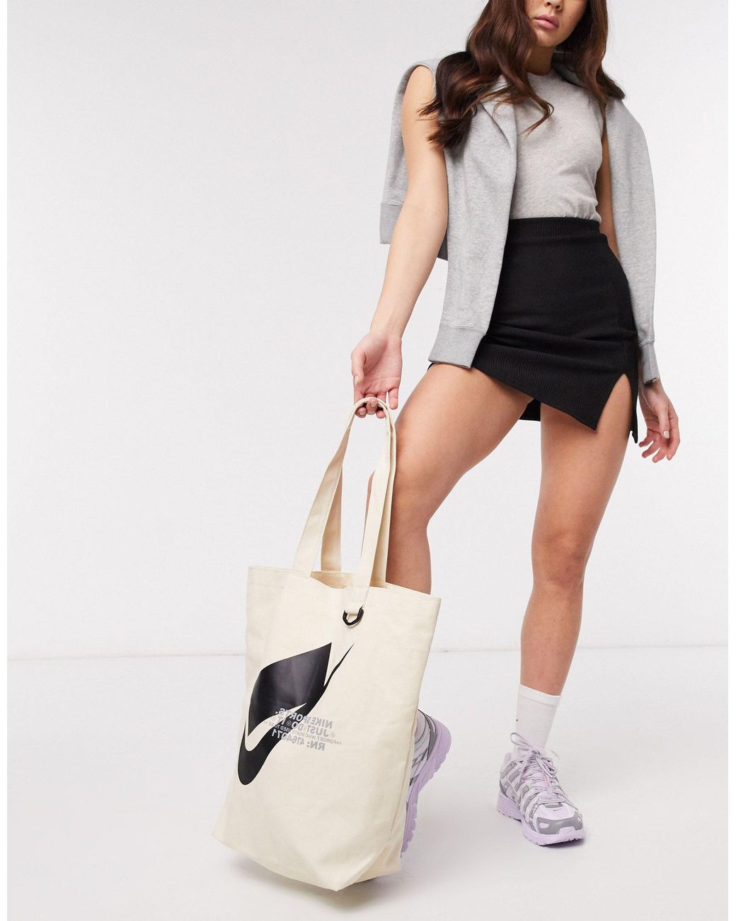 Nike Swoosh Canvas Tote Bag in Natural