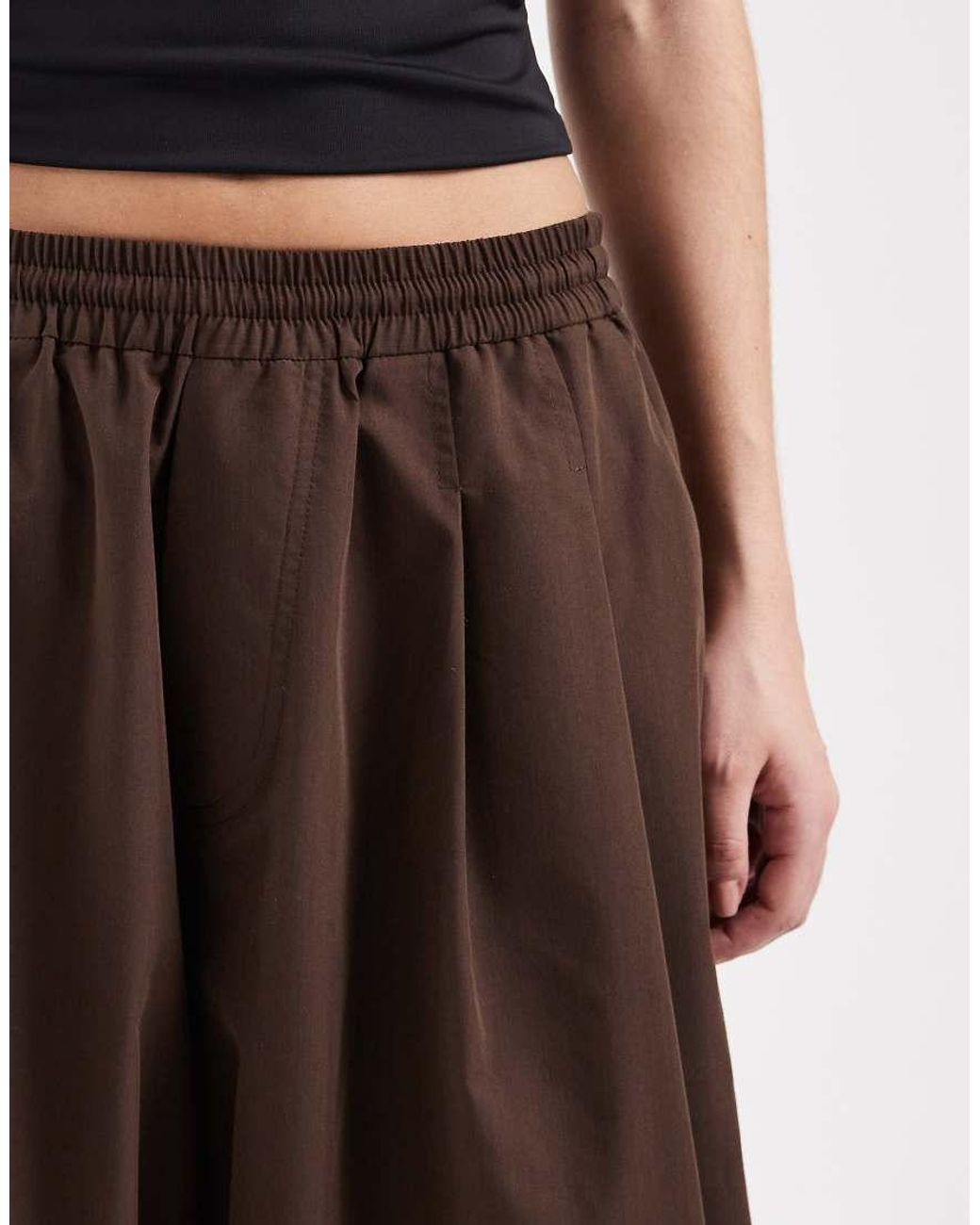 Pantaloni A Palloncino Color Cioccolato di Collusion in Brown