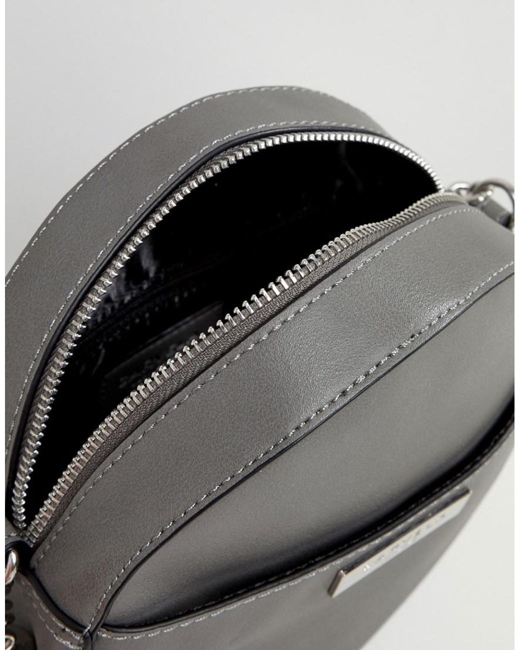 Carvela Kurt Geiger Circle Across Body Bag With Chain in Grey