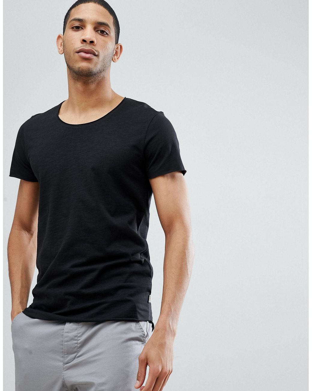 Jack & Jones Essentials Scoop Neck Longline T-shirt in Black for Men ...
