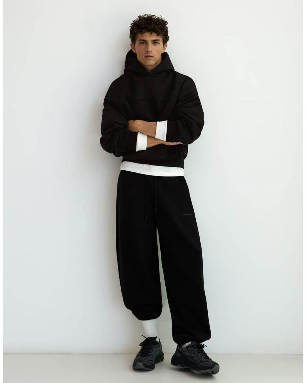 Bershka Black Boxyhoodie for men