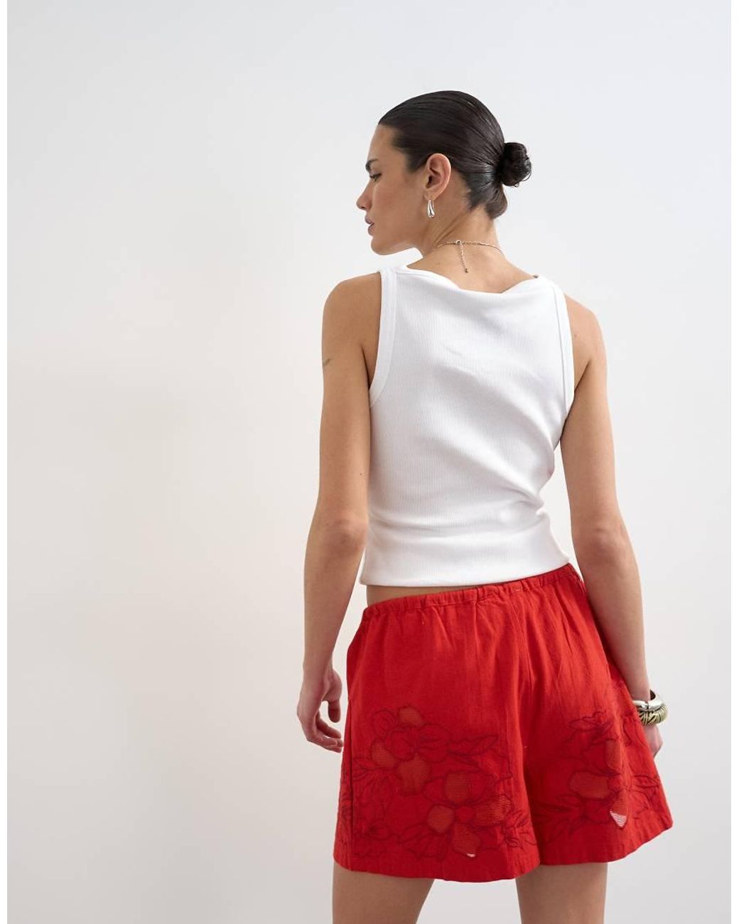 TOPSHOP Red Floral Applique Short