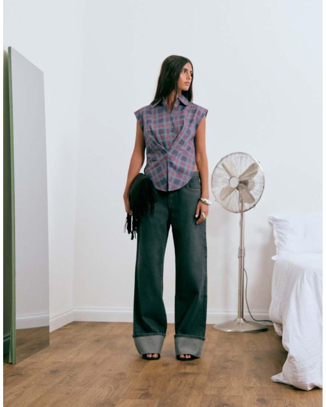 Lioness Gray Top Model Cuffed Hem Jeans