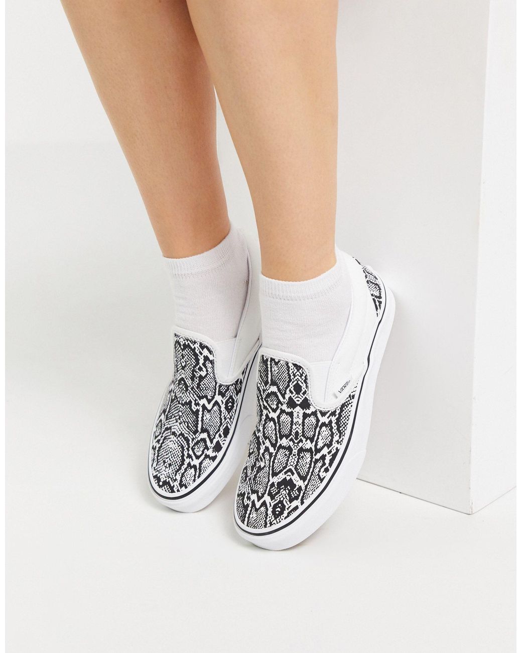 Histérico amargo asistencia Vans Snakeskin-print Slip-on Sneakers in White | Lyst