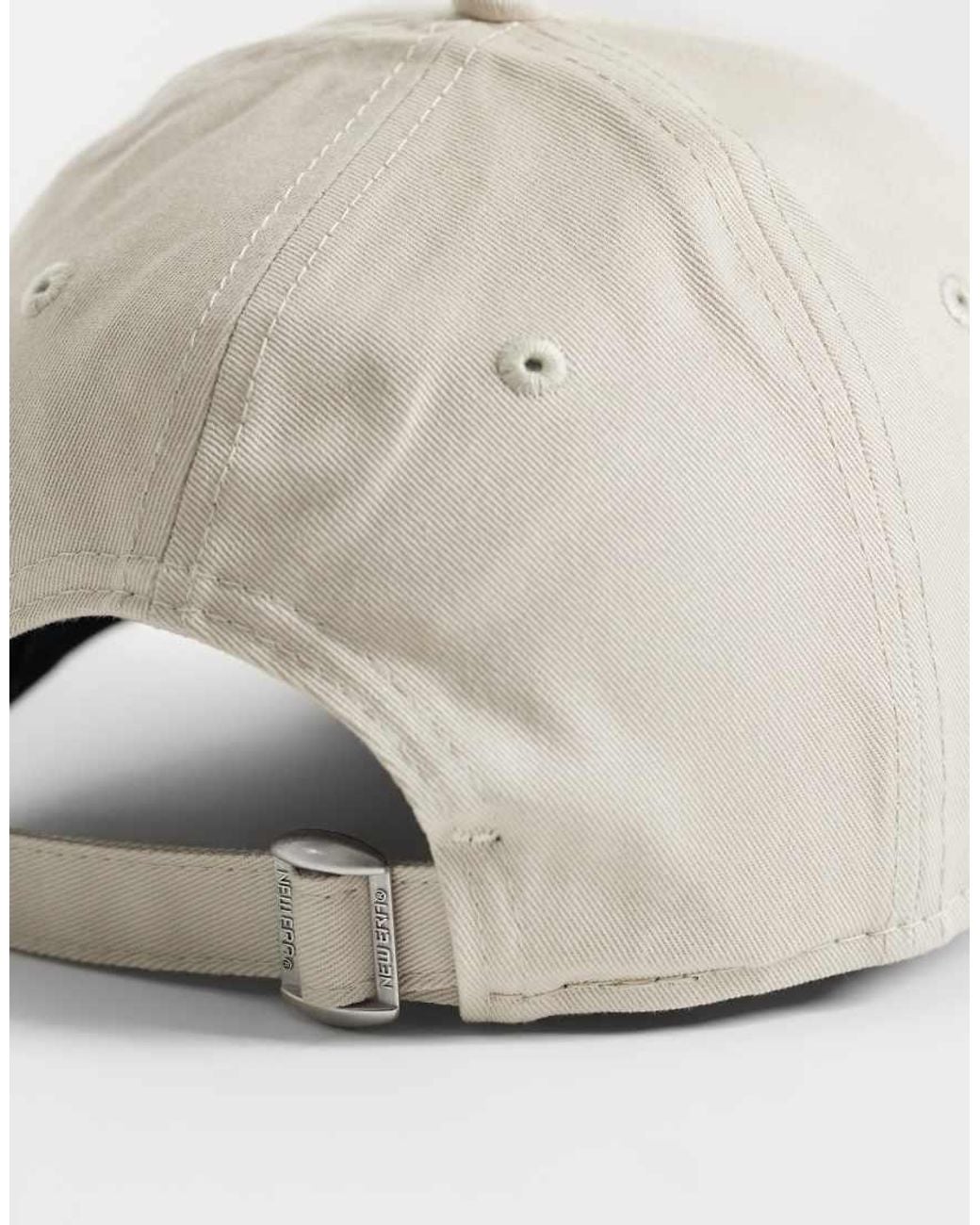 KTZ White Ny Yankees Womens 9forty Cap With Strawberry Embriodery