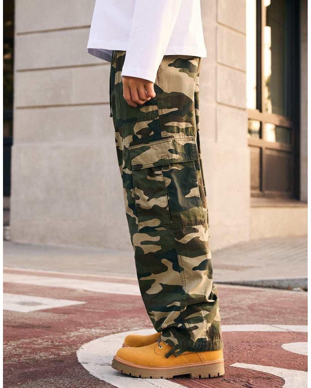 Bershka Green Baggy Cargo Trousers for men