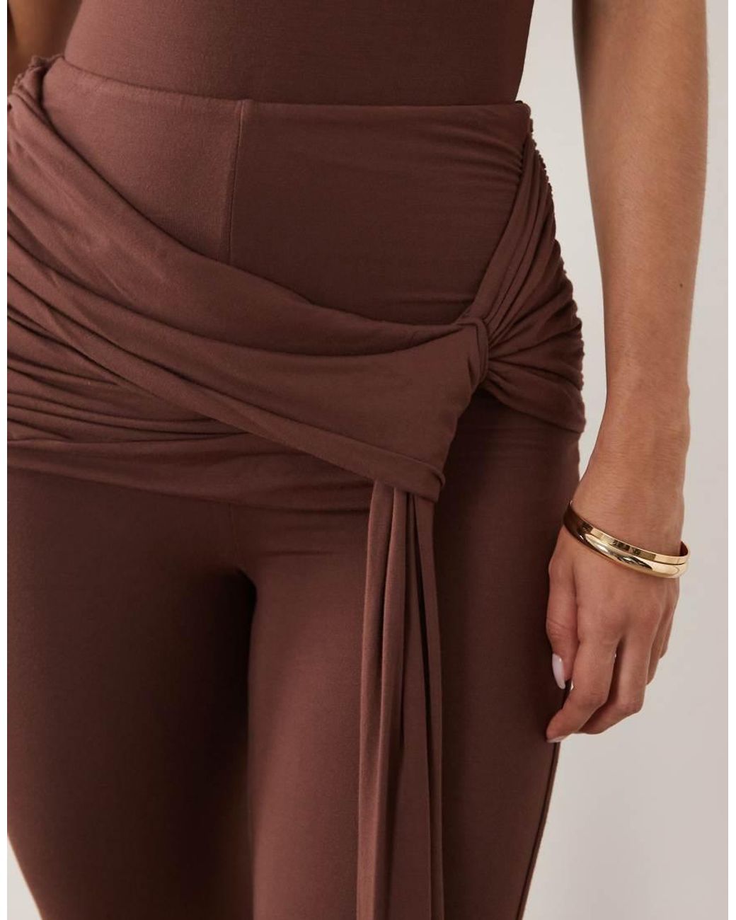 Bella Wanderdoll de color Brown