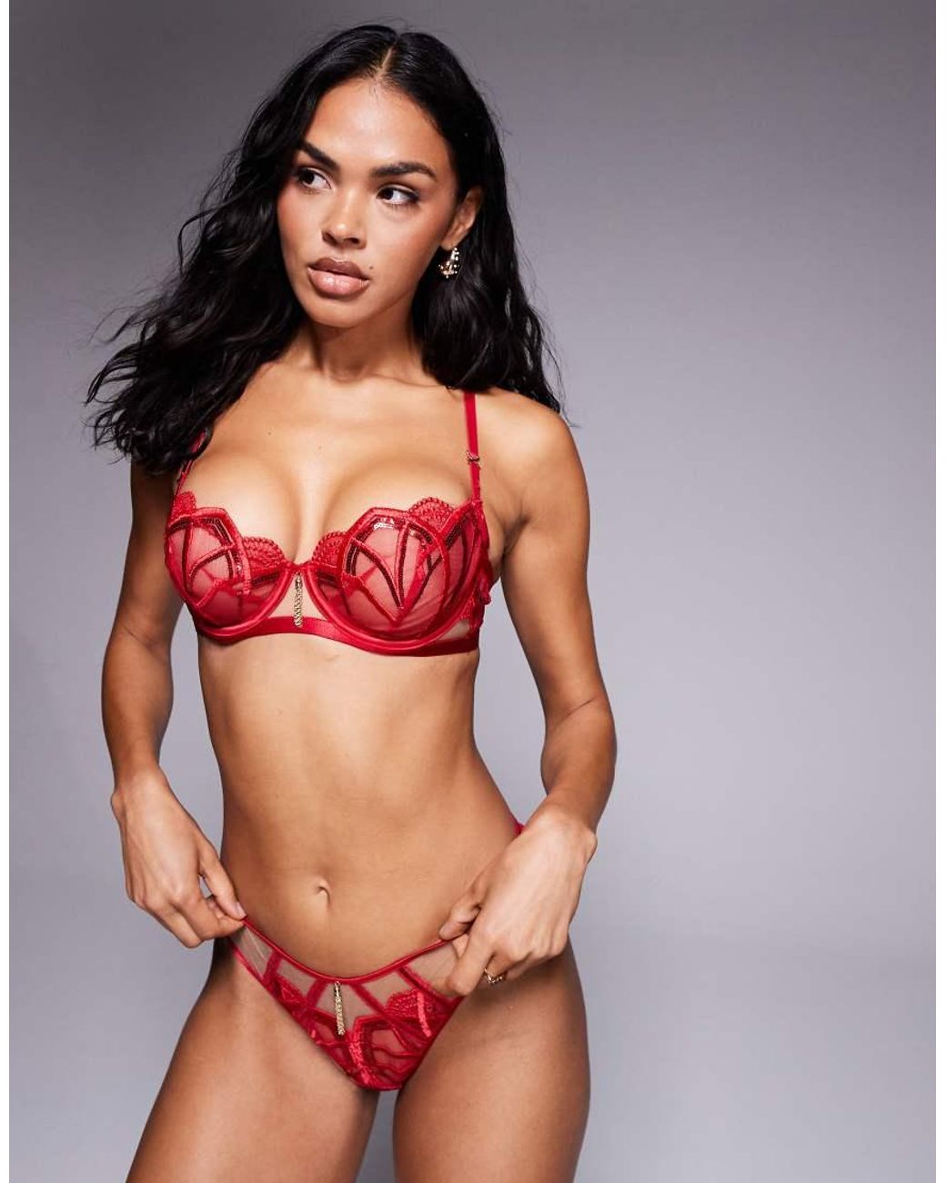 Ann Summers Desiring Decadence in het Red