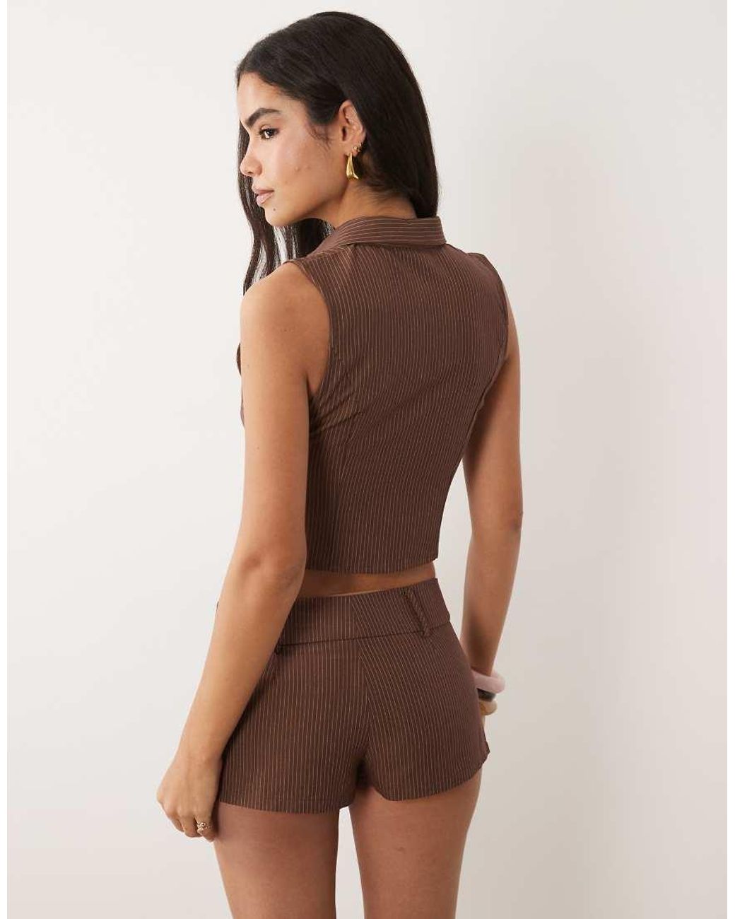 Missy Empire Brown Tailored Zip Through Waistcoat