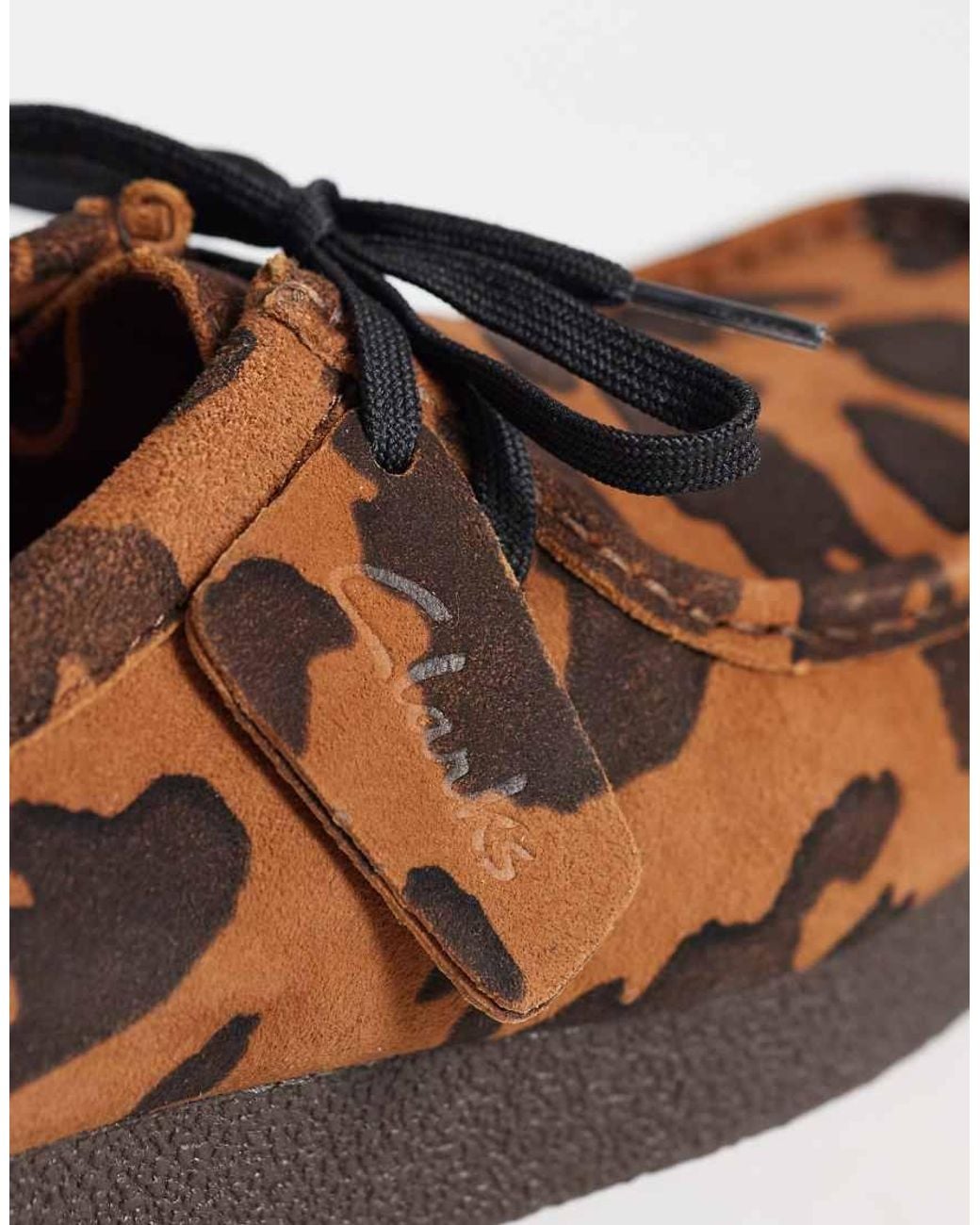 Clarks Brown Wallabeeevosh Shoes