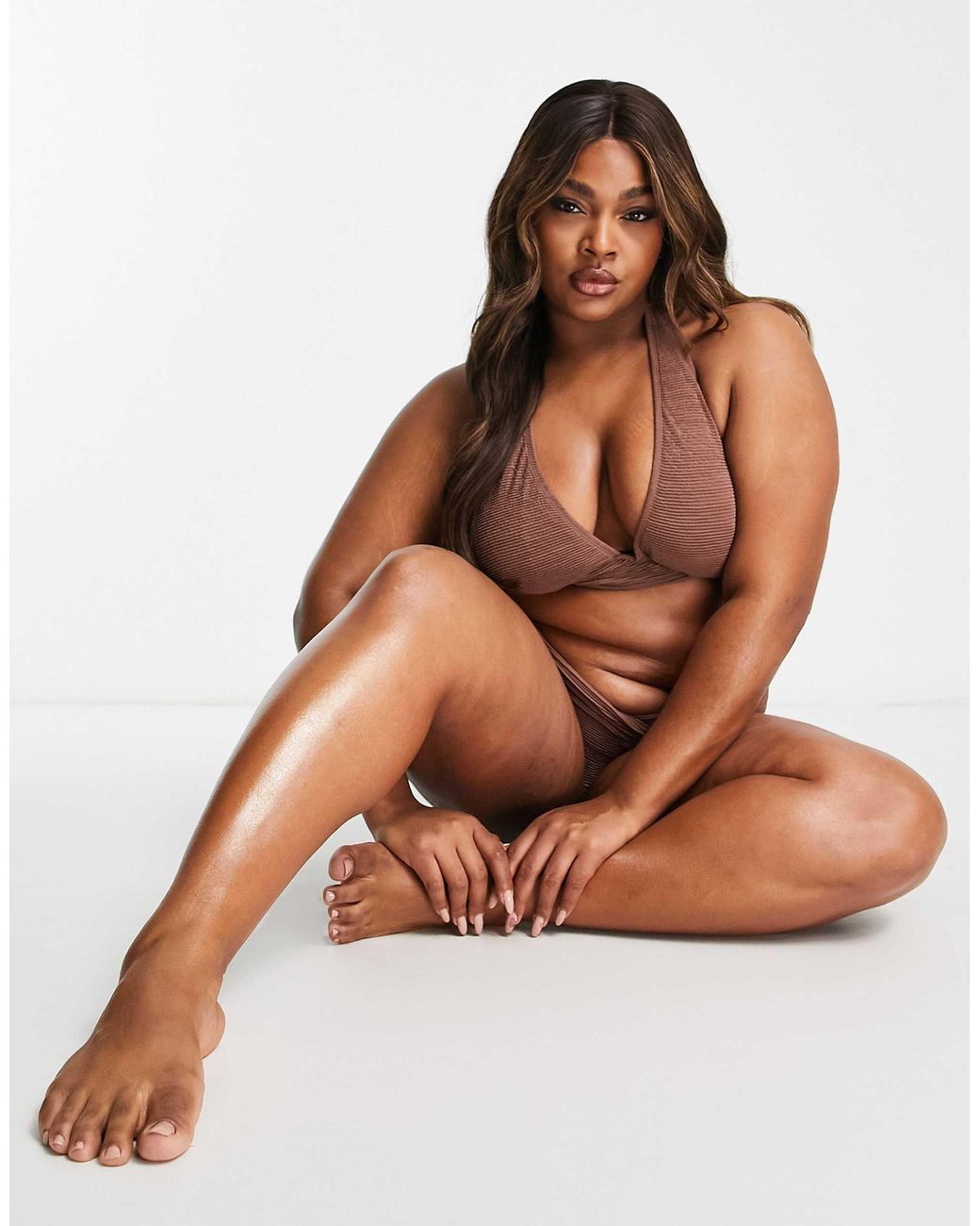 Plus - haut Ivory Rose en coloris Brown