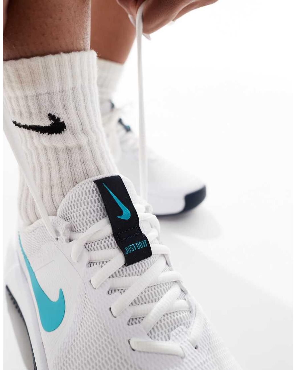 Nike White Mc 3 Trainers