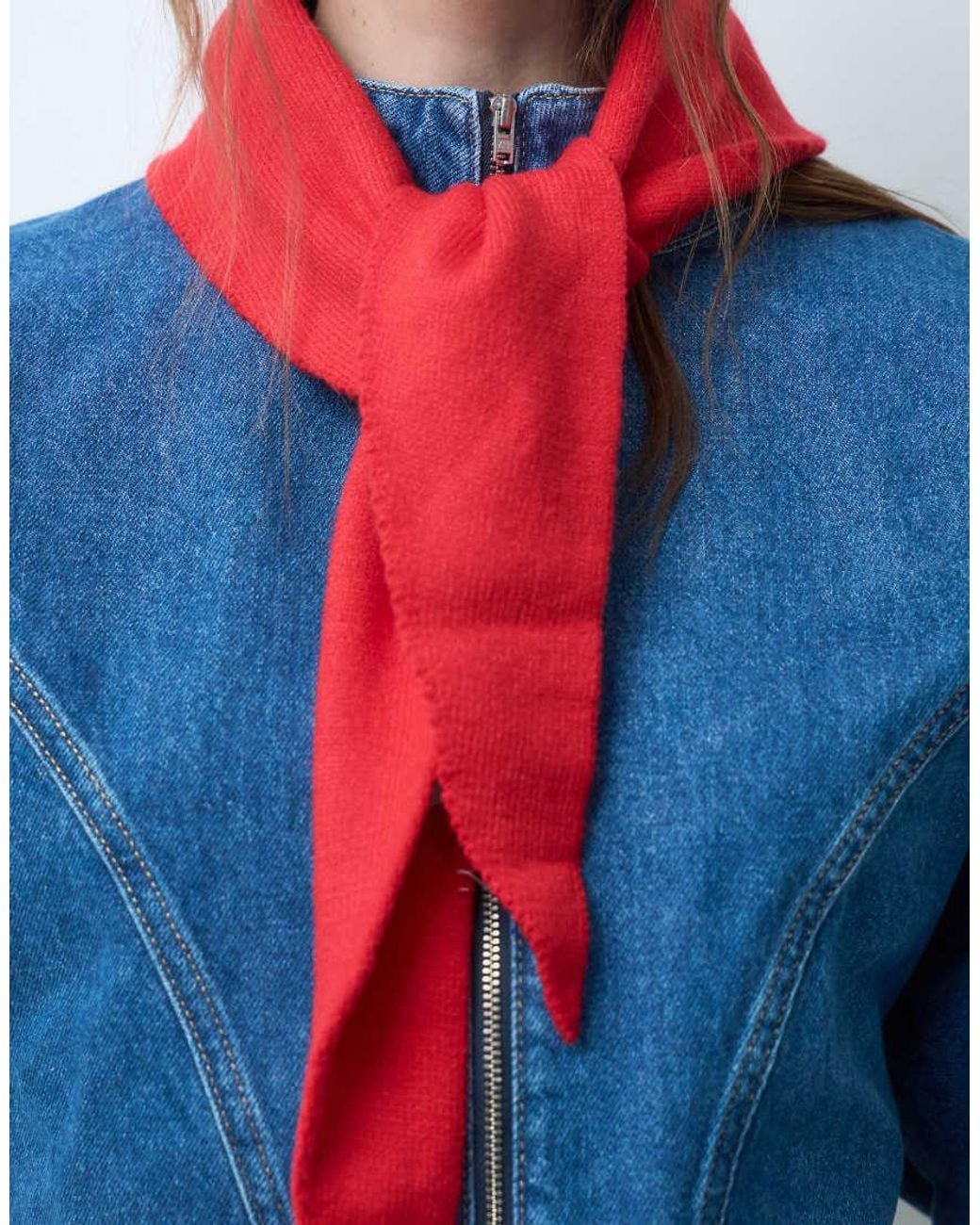 Pieces Blue Small Triangle Knitted Scarf