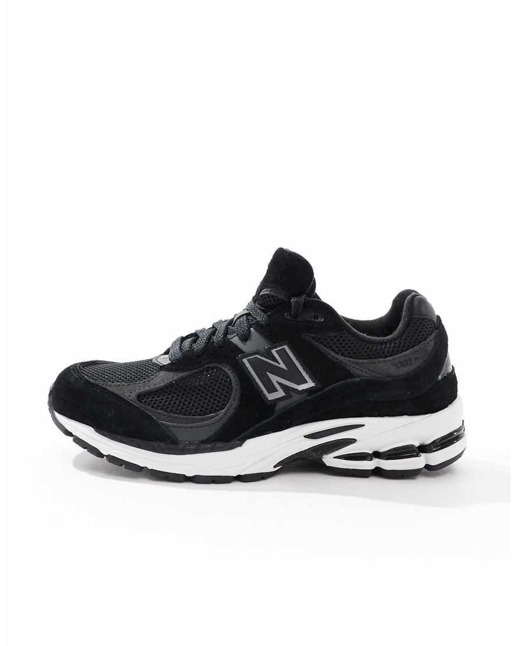 New Balance Black 2002 Trainers