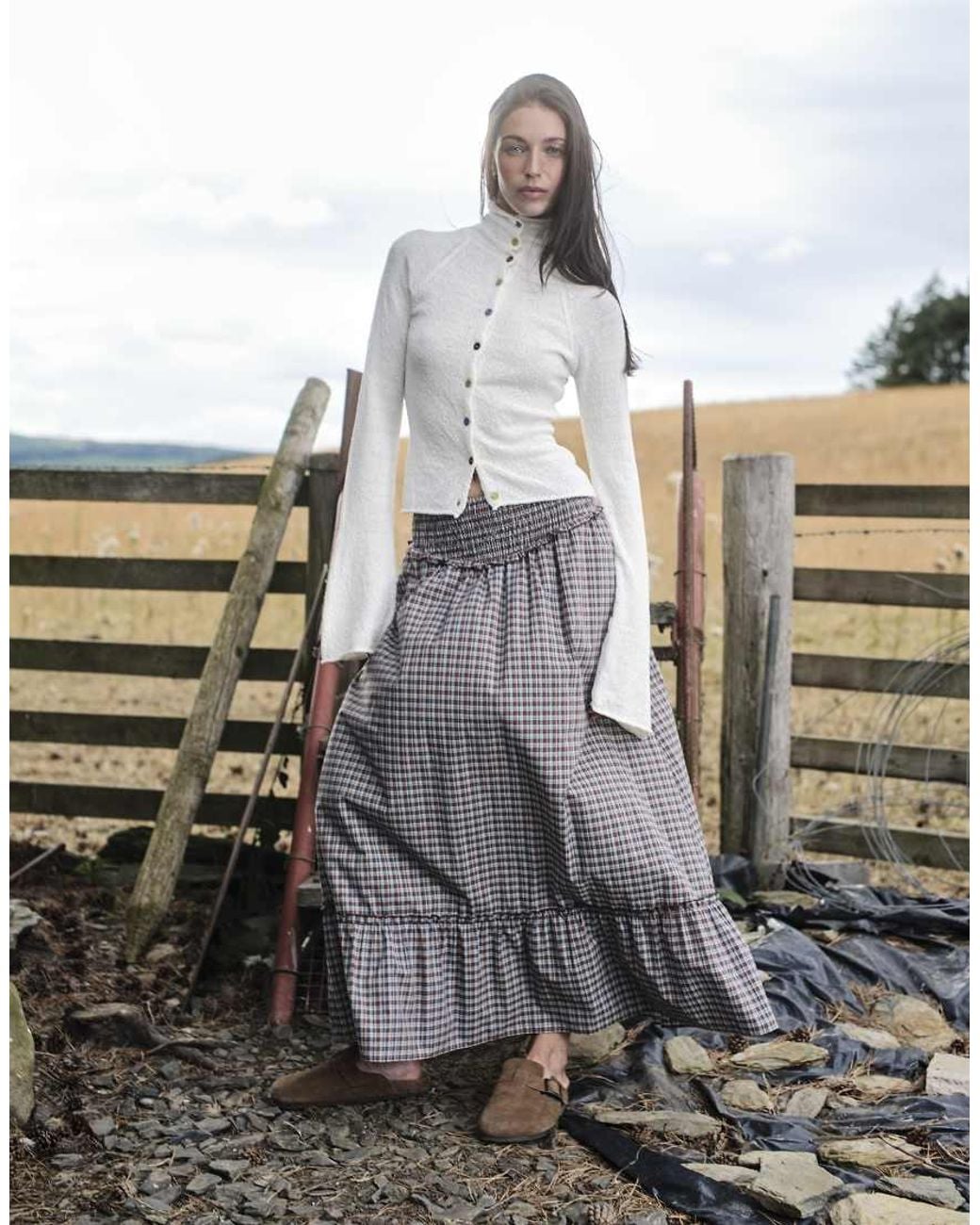 Daisy Street Metallic Low Rise Shirred Midi Skirt With Ruffle Hem