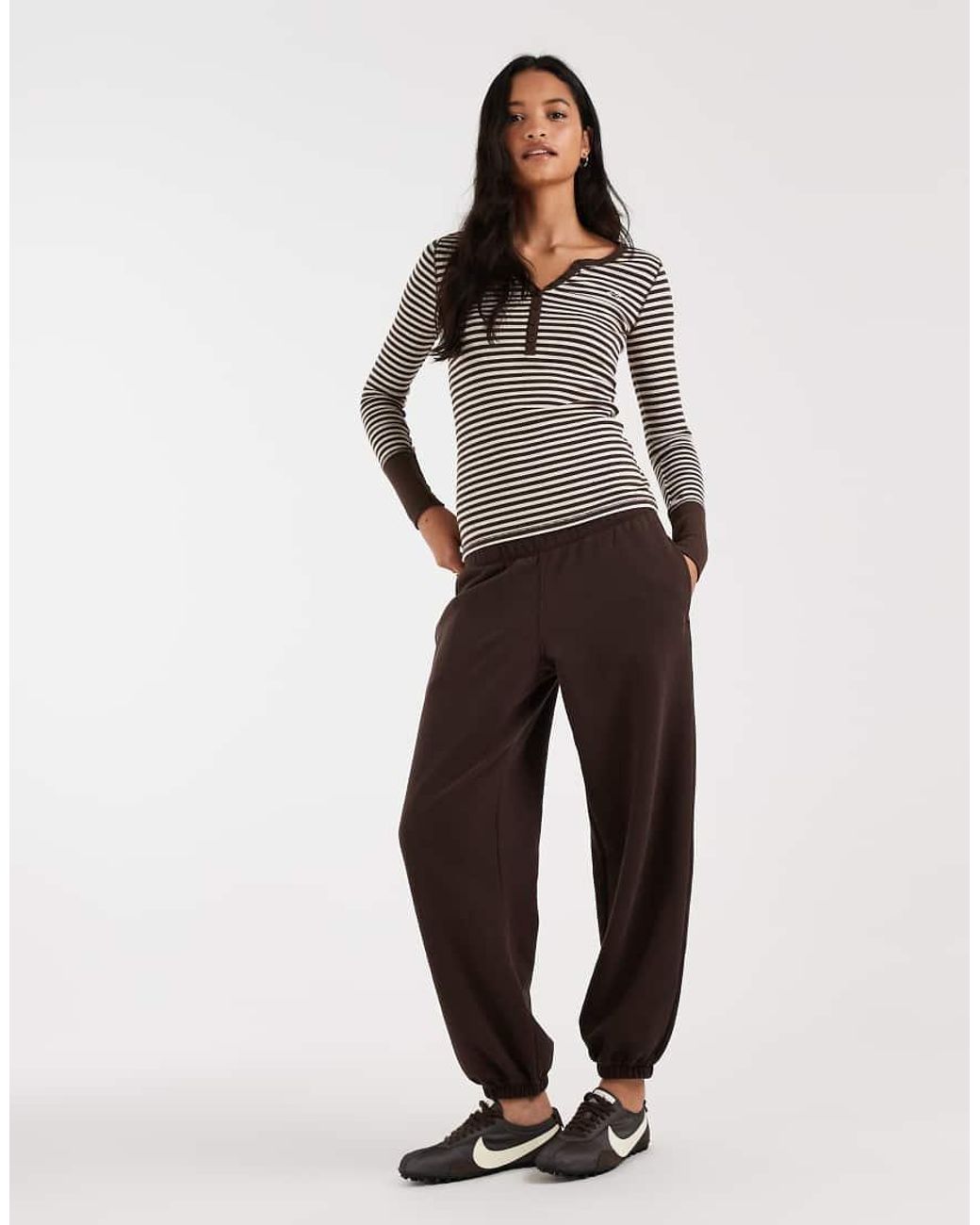 Hollister Brown Low Rise baggy Cuffed joggers