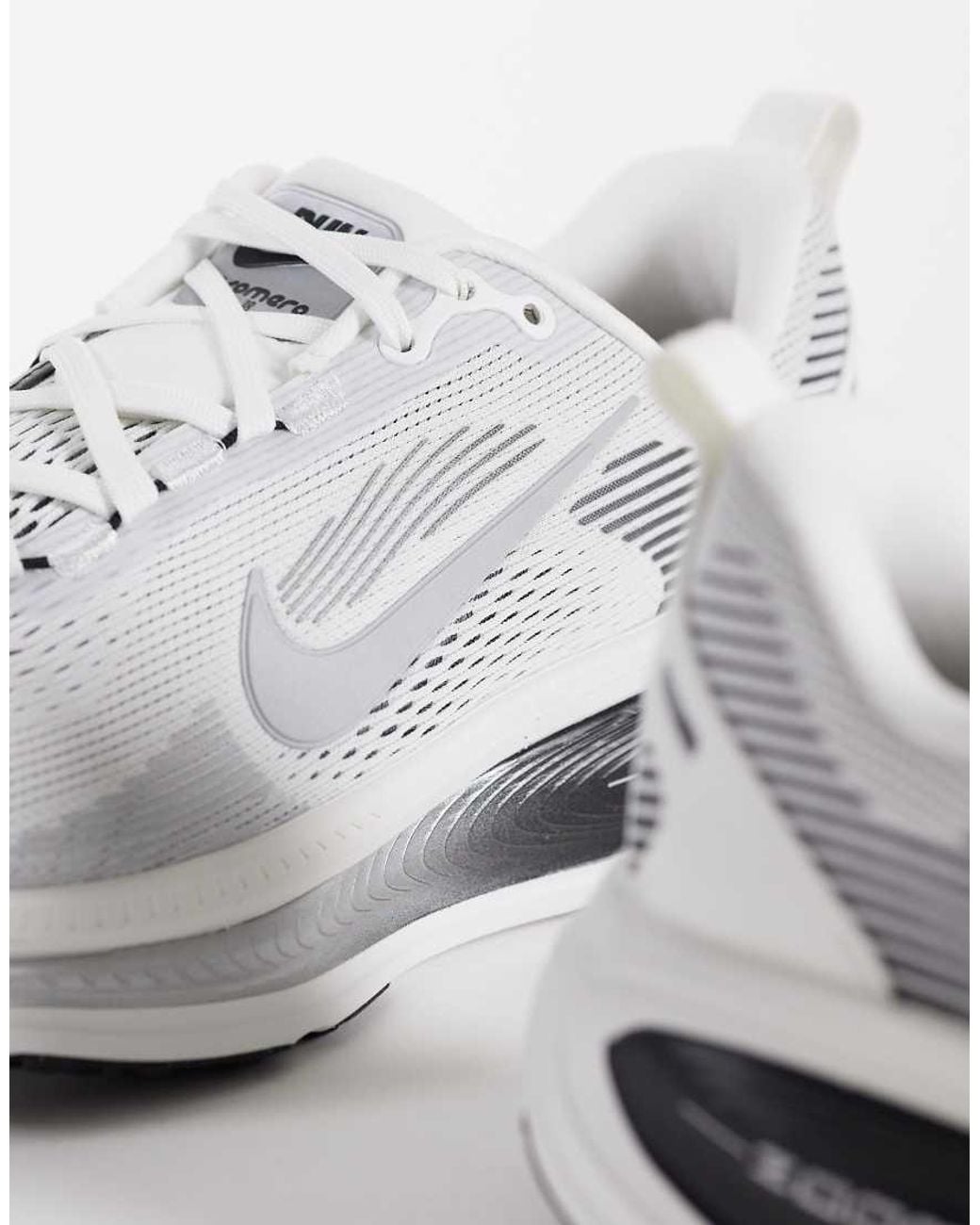 Nike White Vomero 18 Trainers for men