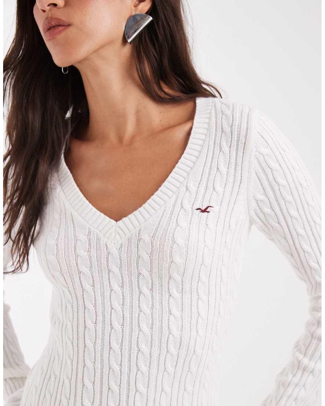 Hollister White Knitted Icon Logo V-neck Jumper