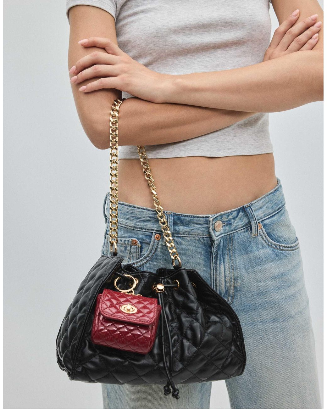 Stradivarius Red Gesteppte mini-tasche mit charm