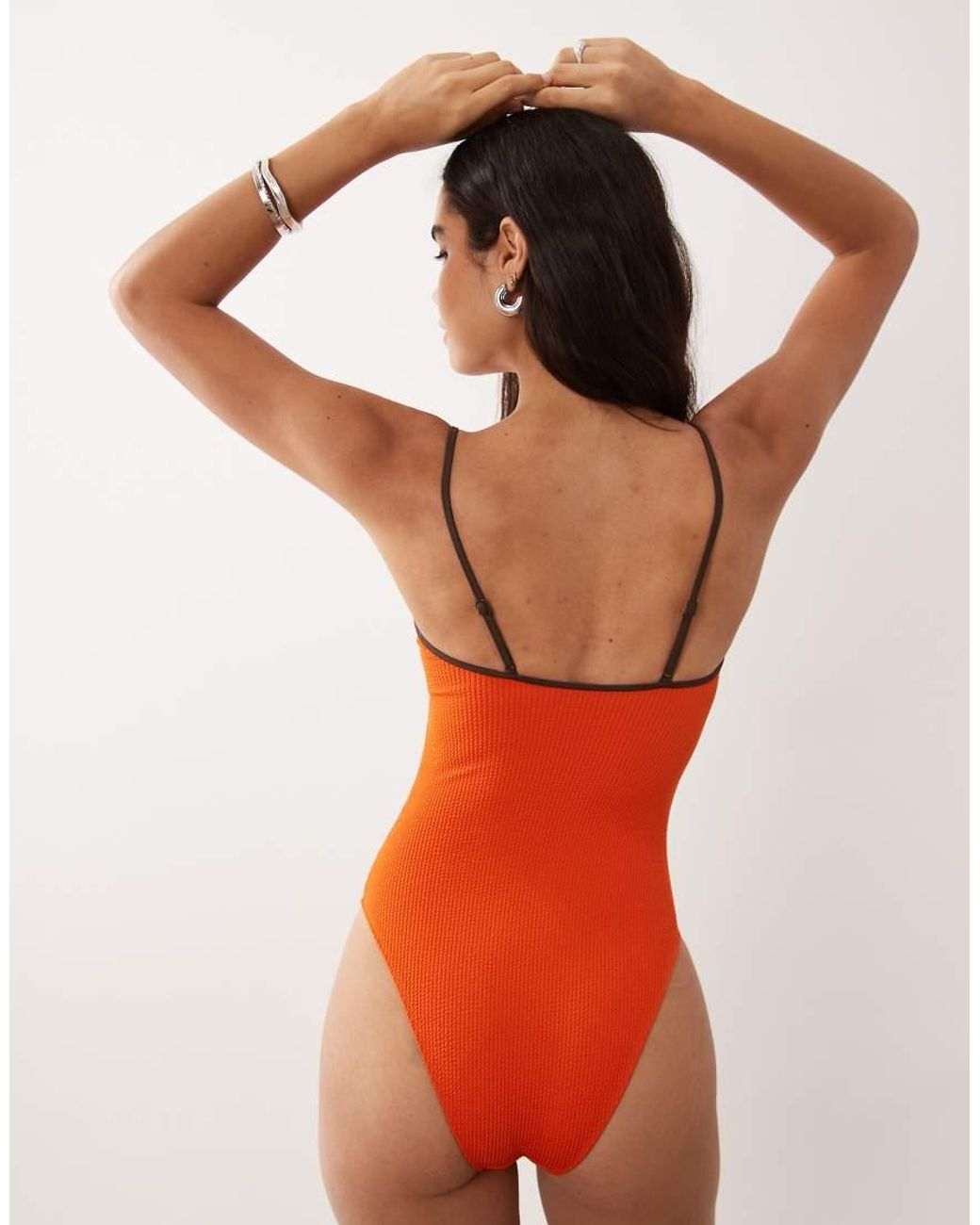 Crystal di ASOS in Orange