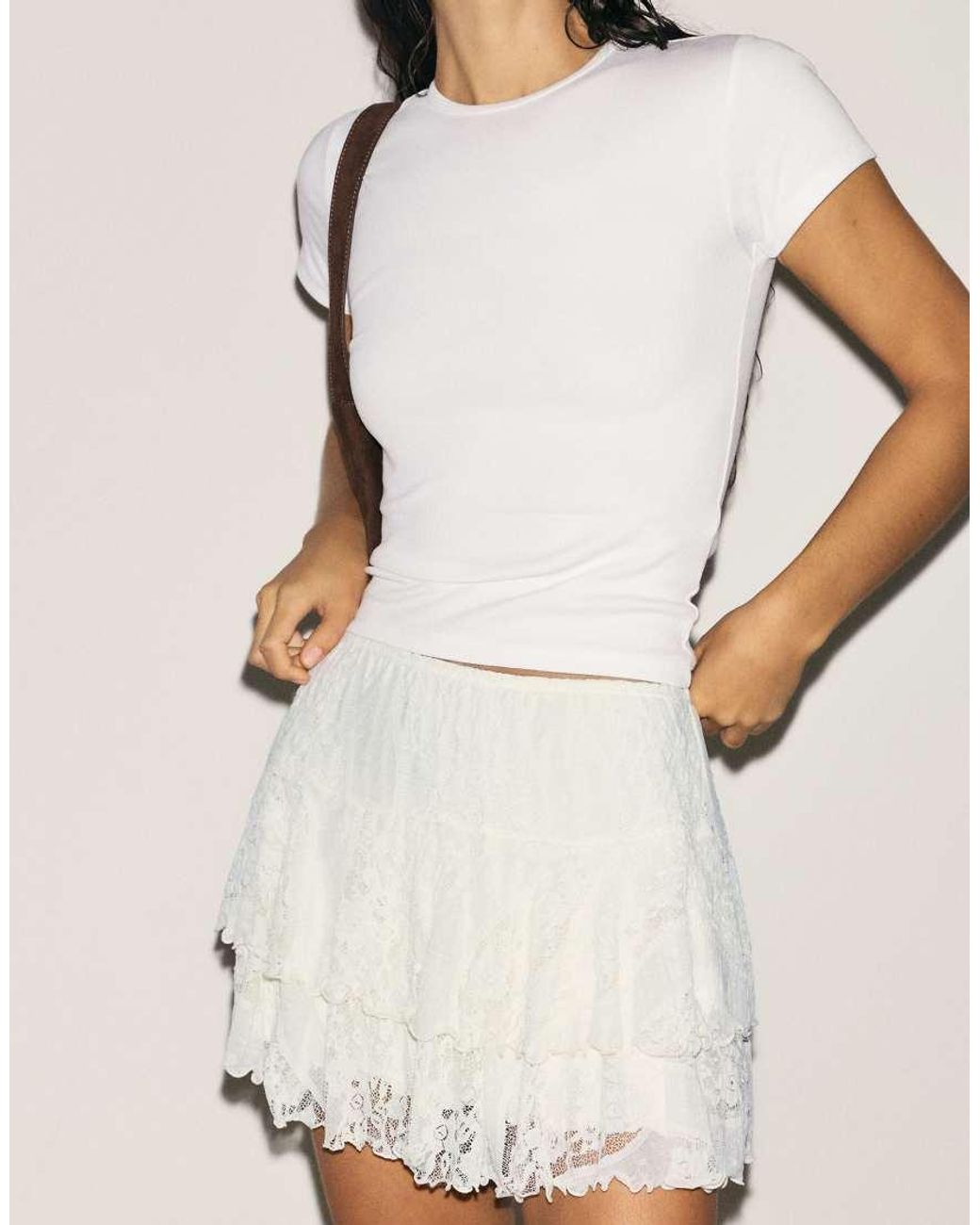Pull&Bear Natural Lace Ruffle Mini Skirt