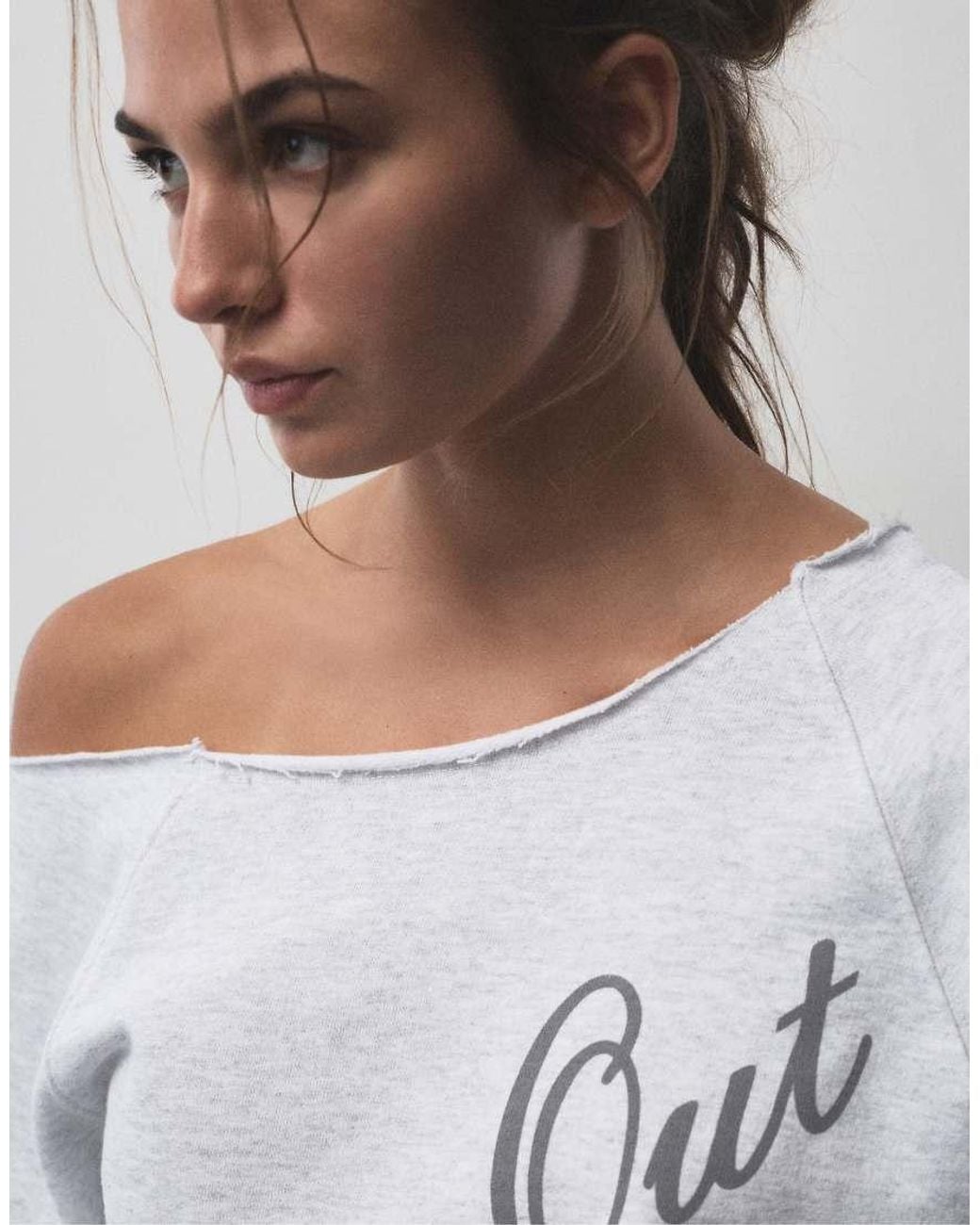 Pull&Bear White Asymmetric Graphic Sweatshirt