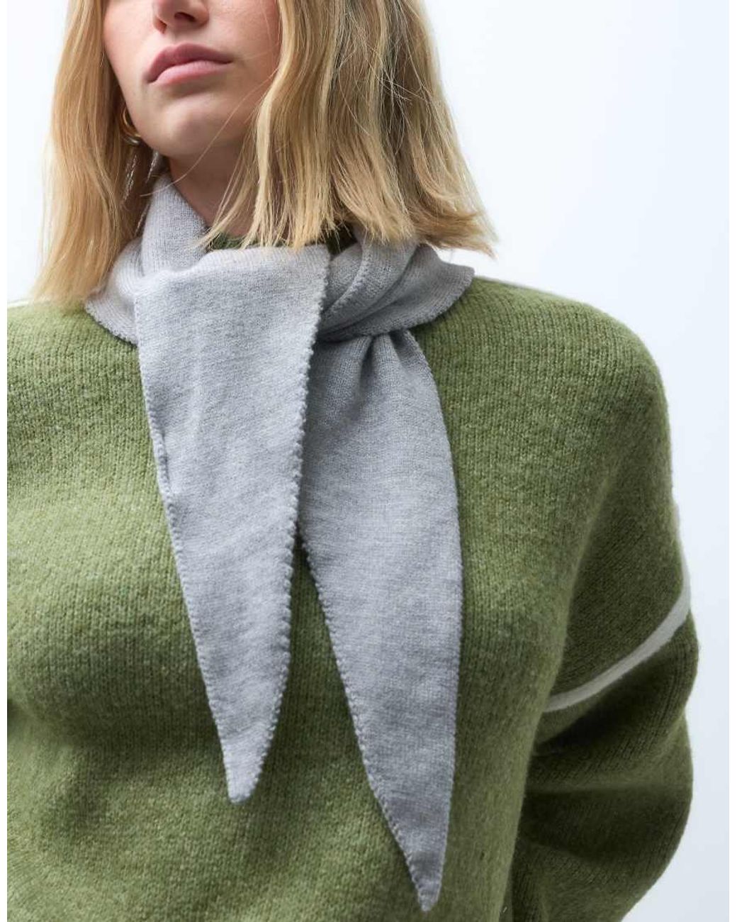 Pieces Green Small Triangle Knitted Scarf