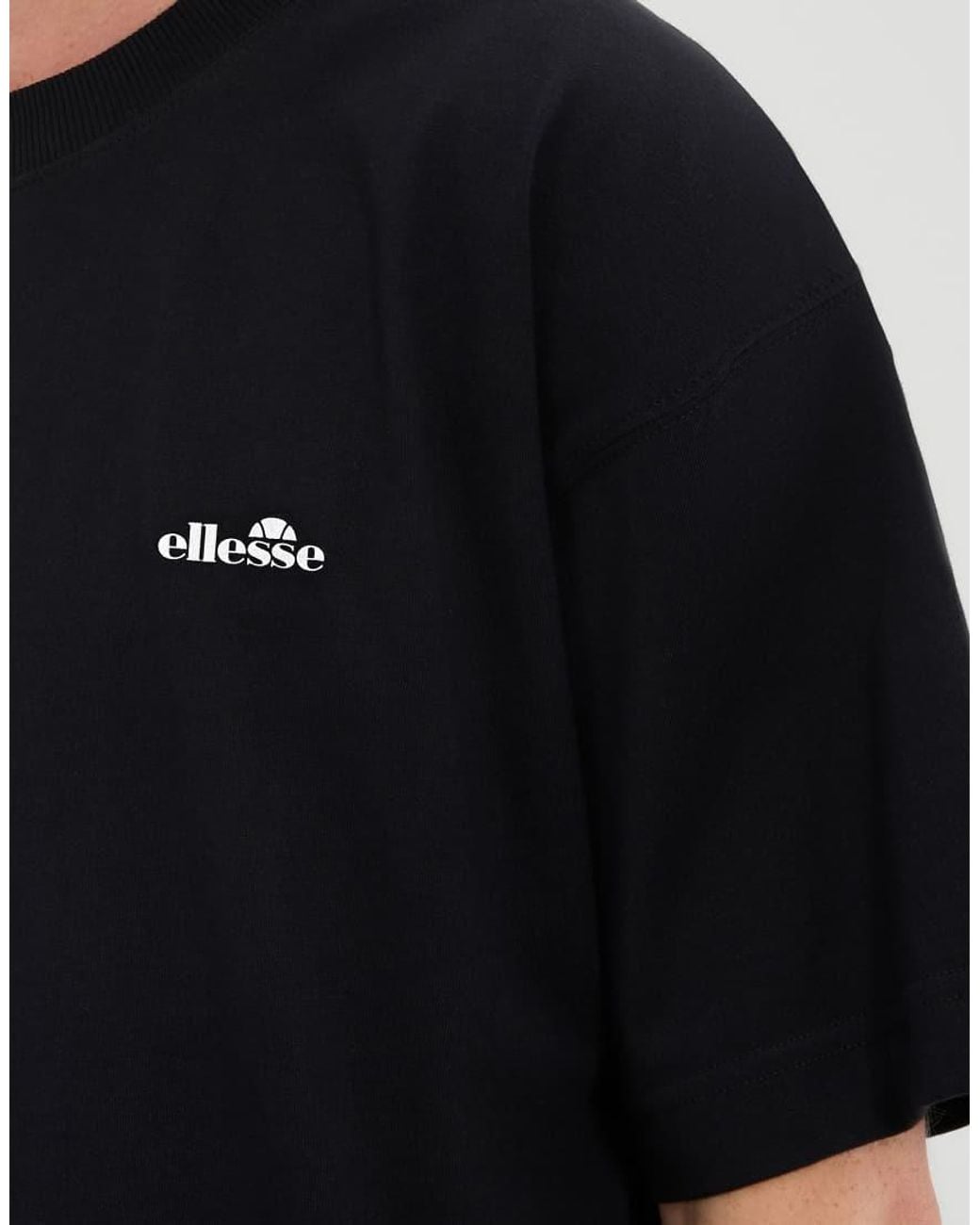 Ellesse Black Suisio T-Shirt for men