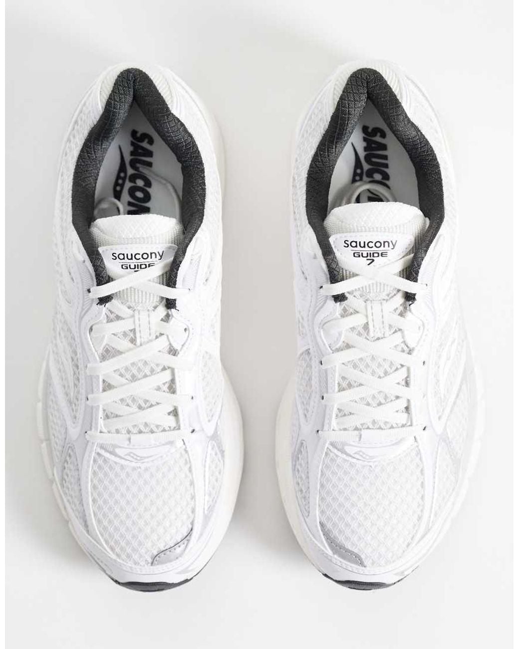 Progrid Guide 7 E Nero di Saucony in White da Uomo
