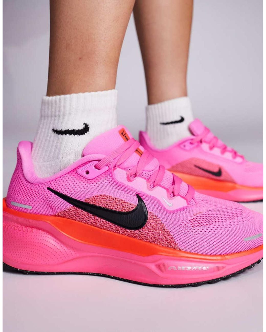 nike running air zoom pegasus trainers in pink